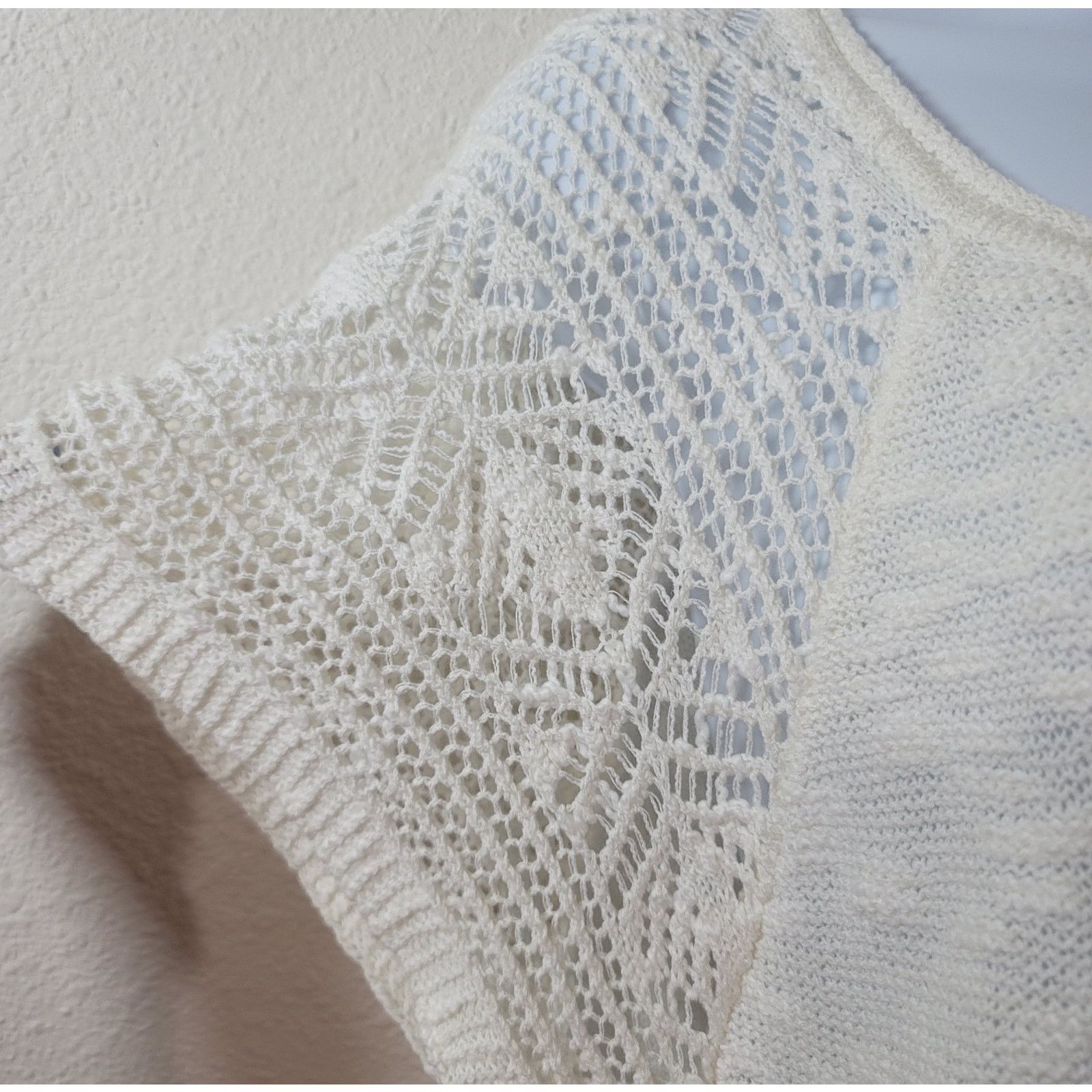 Other Maurices Cream Knit Scoop Neck Top Small Lightweight Crochet Size S / US 4 / IT 40 - 6 Thumbnail