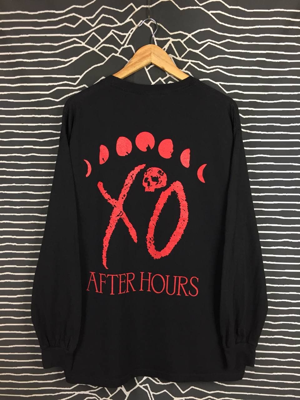 Band Tees The Weeknd After Hours XO Moon Phase Logo Long Sleeve Tee Size US XL / EU 56 / 4 - 1 Thumbnail