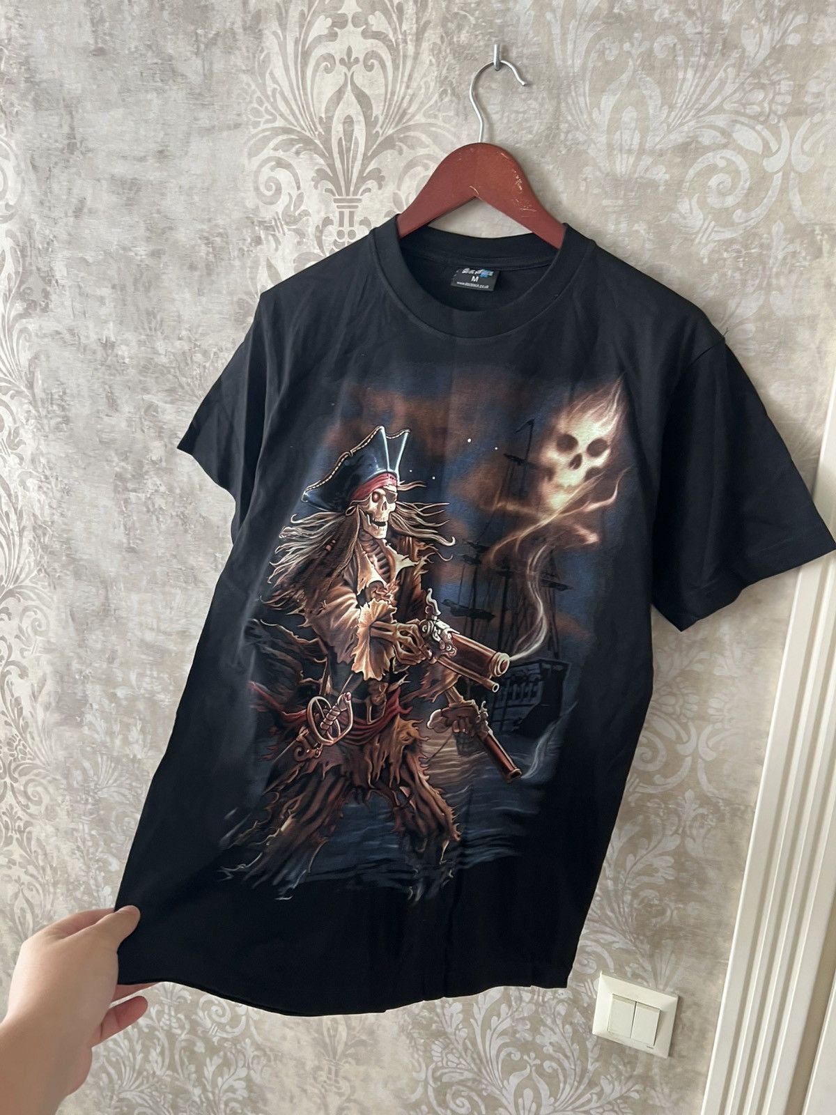 Vintage Vintage Pirate Skeleton Graphic T-Shirt Black Gothic Rock Size US M / EU 48-50 / 2 - 3 Thumbnail