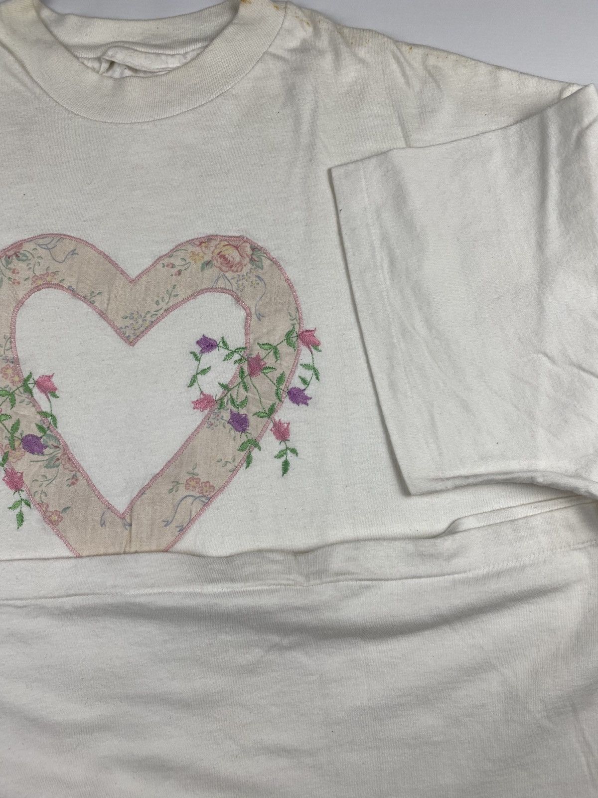 Vintage Vintage Art Love bordery tshirt Size US L / EU 52-54 / 3 - 9 Thumbnail