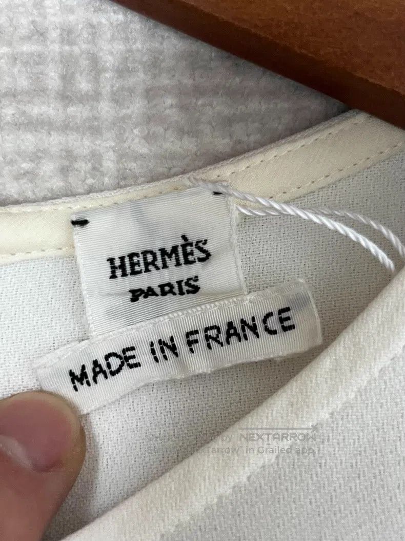 Hermes Hermes Pure mulberry silk white round neck long sleeve top Size XS / US 0-2 / IT 36-38 - 4 Thumbnail