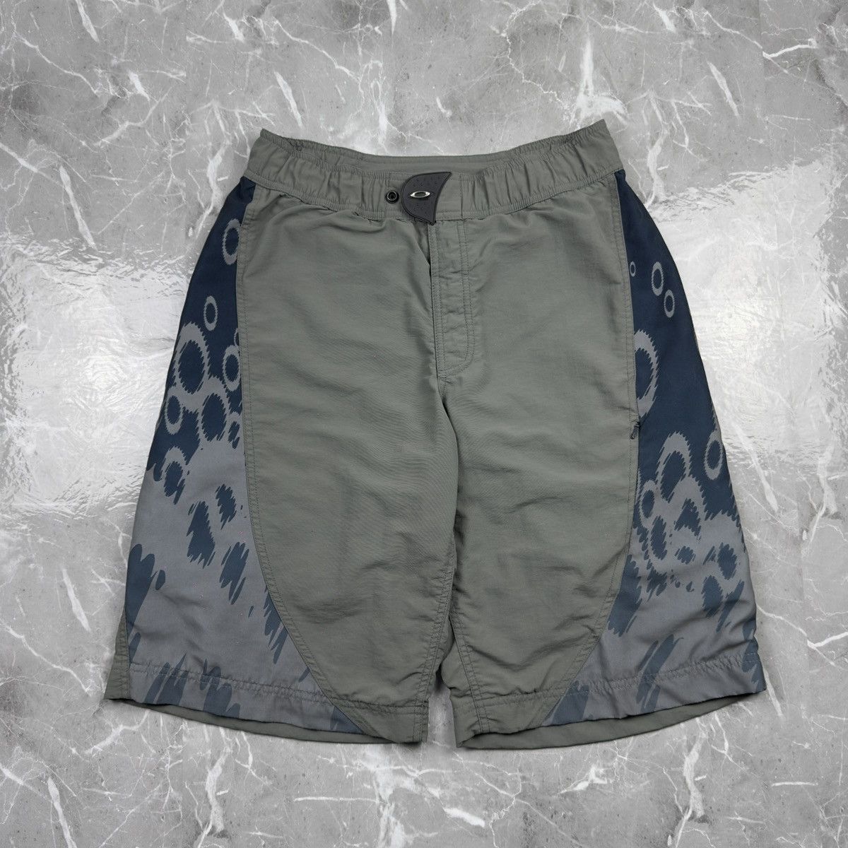 Oakley Archive☠️ Vintage Oakley Monogram Red Tab Shorts Size US 32 / EU 48 - 1 Thumbnail