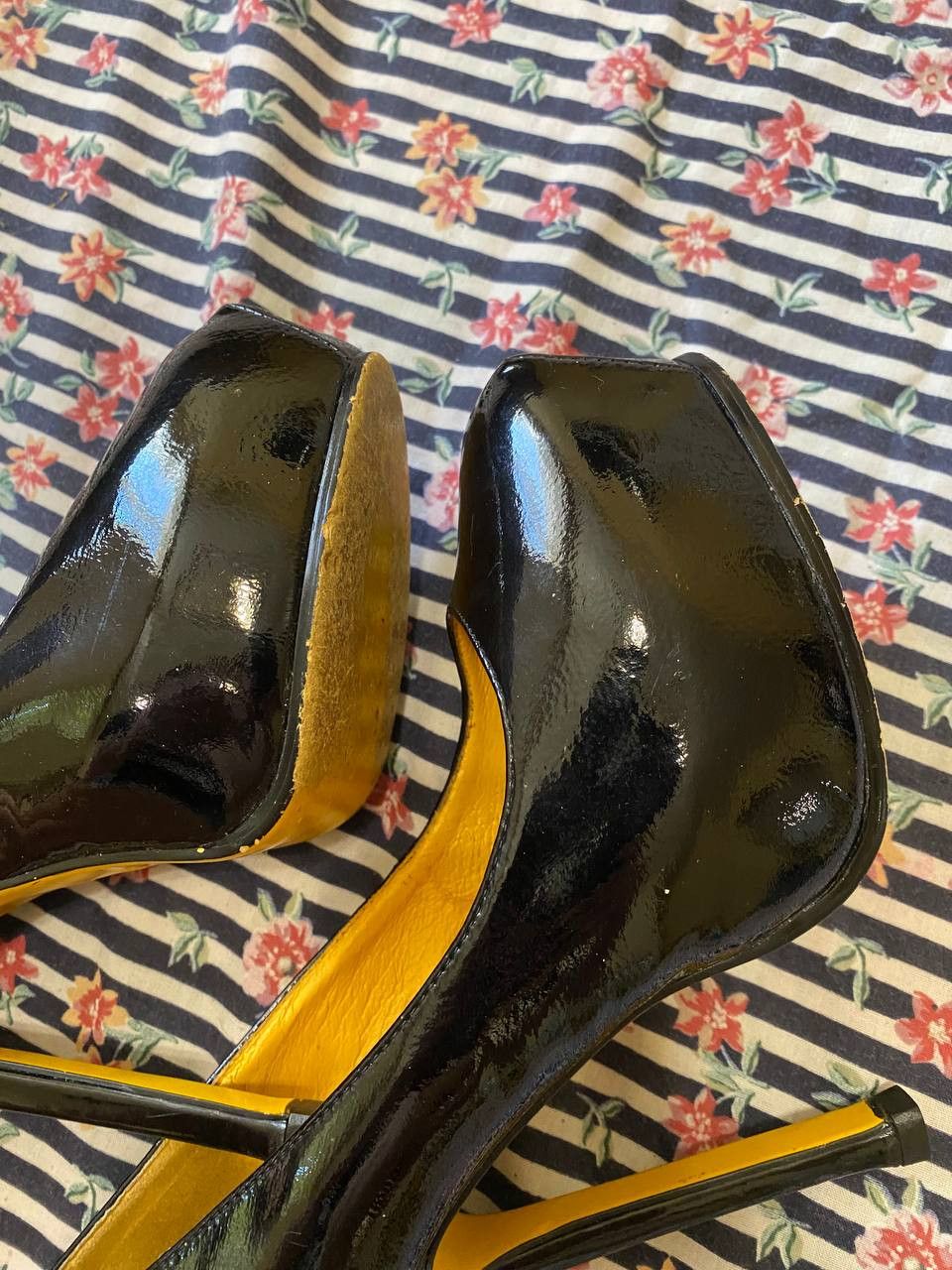 Yves Saint Laurent Yves Saint Laurent Women's Heels Casual Size US 7 / IT 37 - 8 Thumbnail