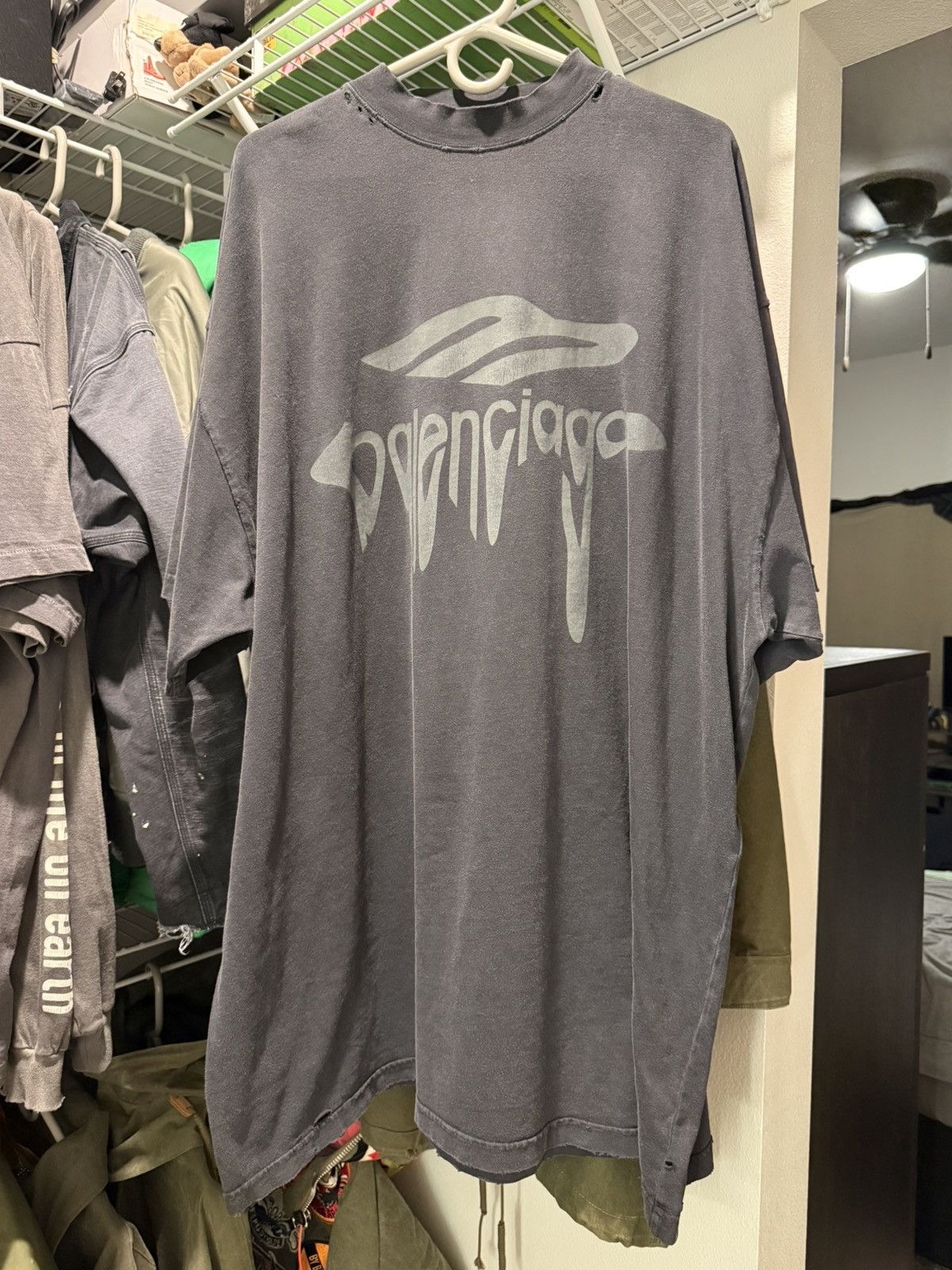 Size 5 distressed t-shirt