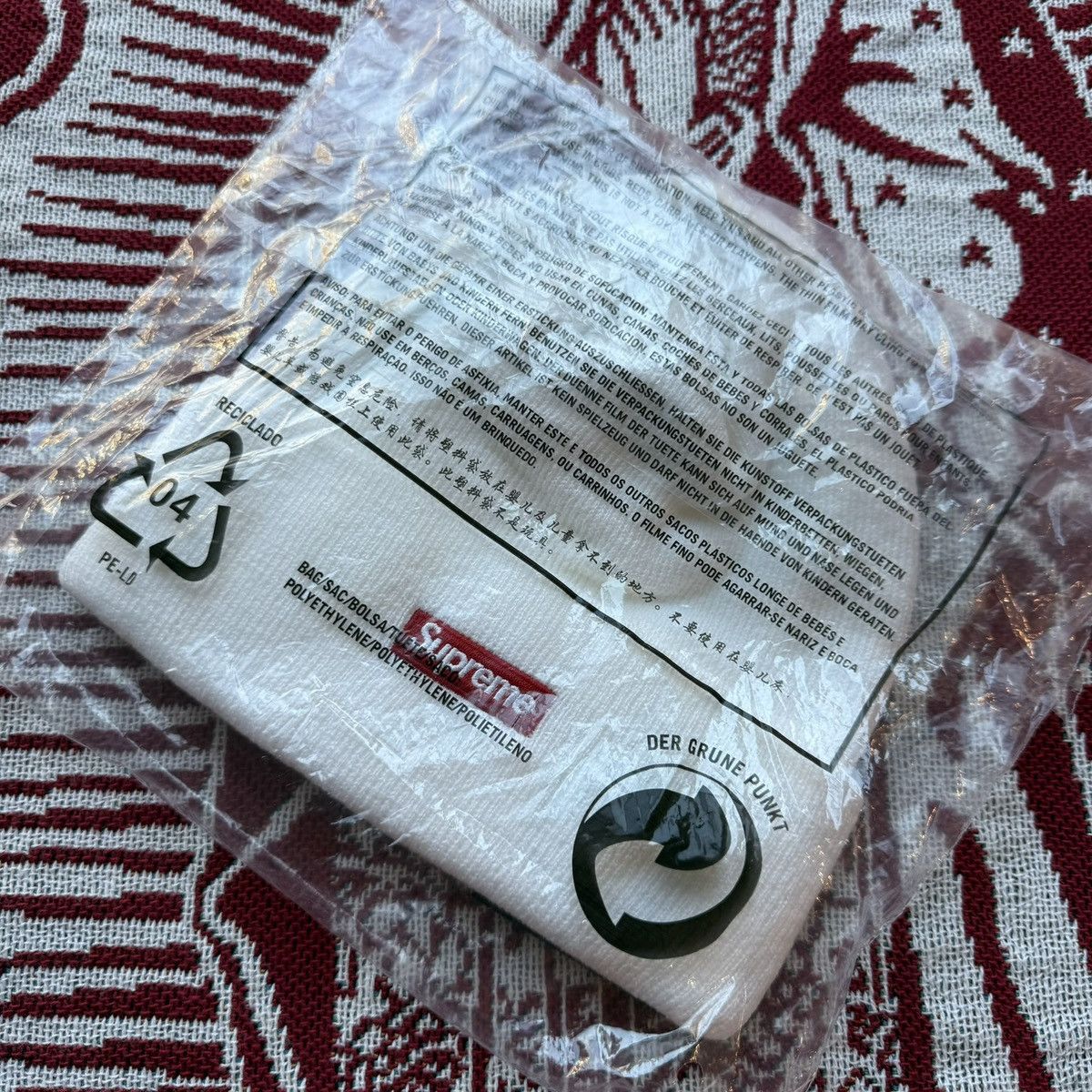 New Era × Supreme FW20 Supreme x New Era S Logo Beanie White Small Box Logo Size ONE SIZE - 7 Thumbnail