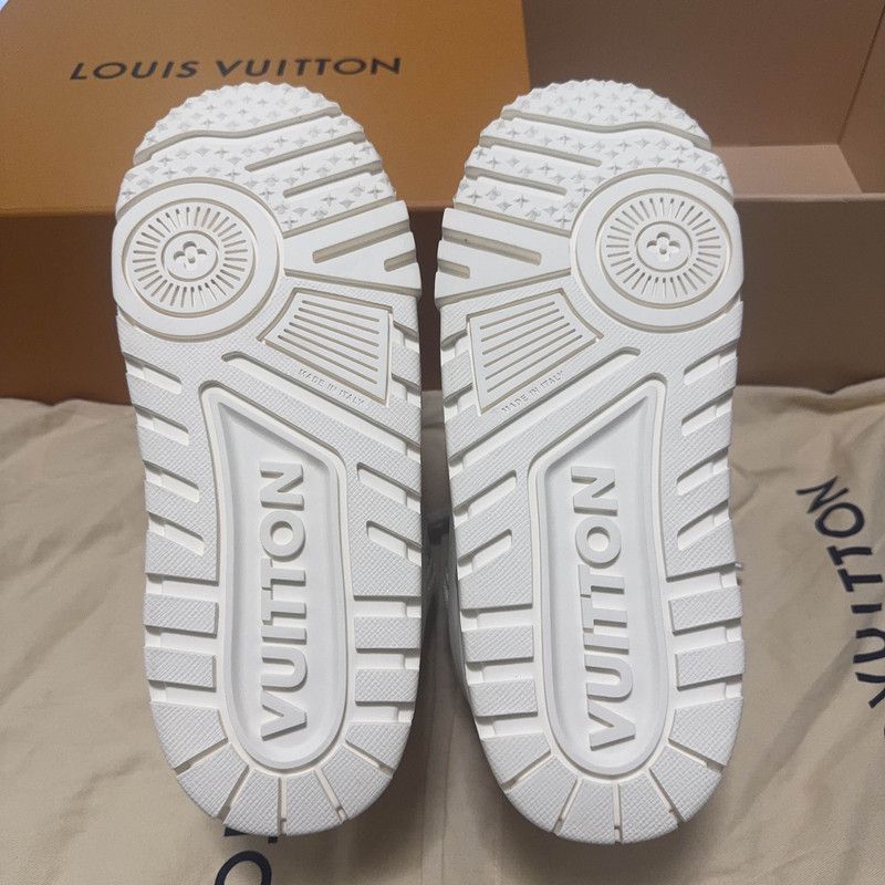 Louis Vuitton Louis Vuitton Trainer Maxi Low-Top Sneakers for Men -2508 Size US 9.5 / EU 42-43 - 4 Thumbnail