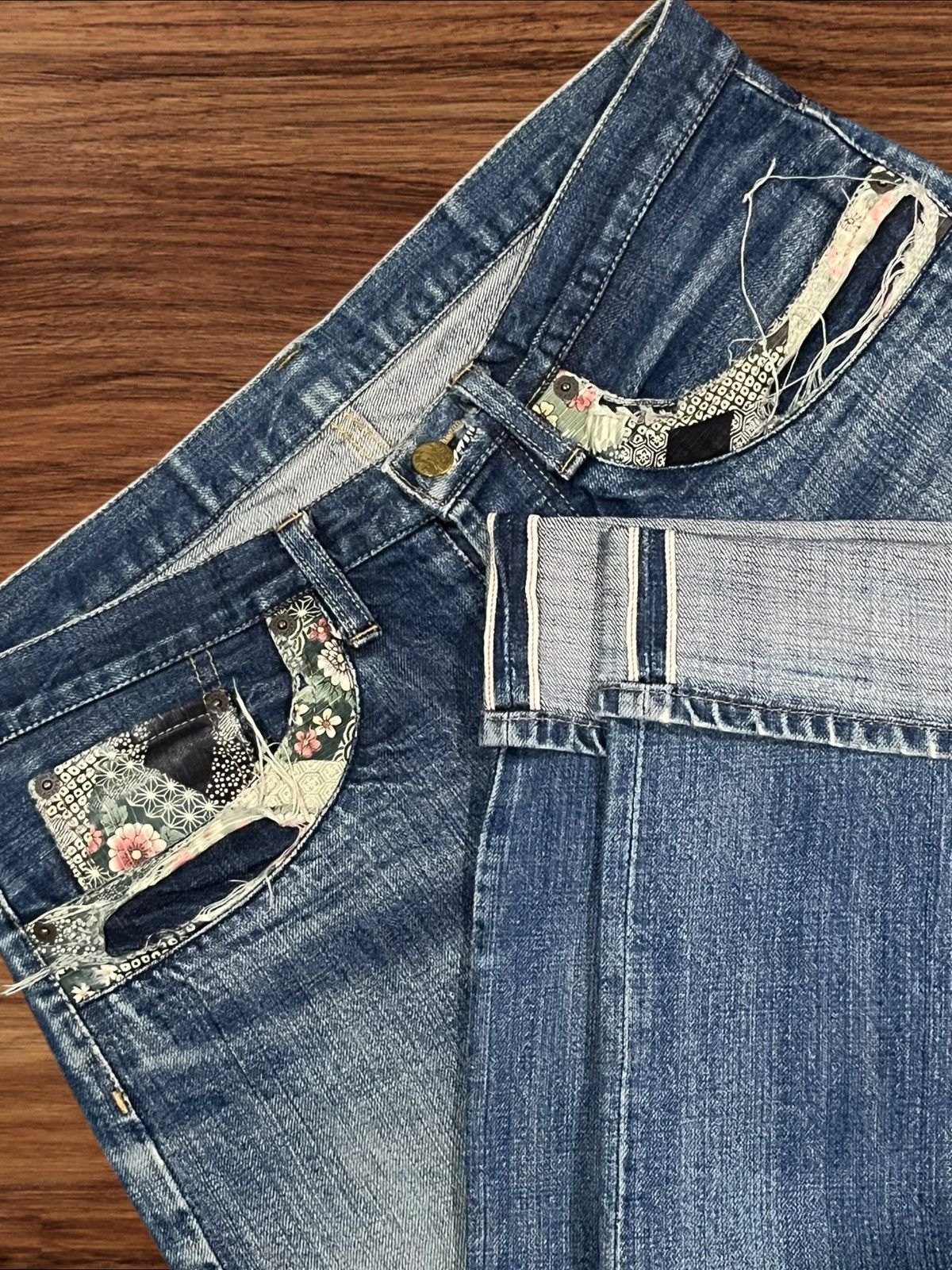 Japanese Brand × Le Grande Bleu (L.G.B.) × Takeo Kikuchi Vintage Takeo Kikuchi Japan Sakura Sukajan Selvedge Jeans Size US 33 - 12 Thumbnail