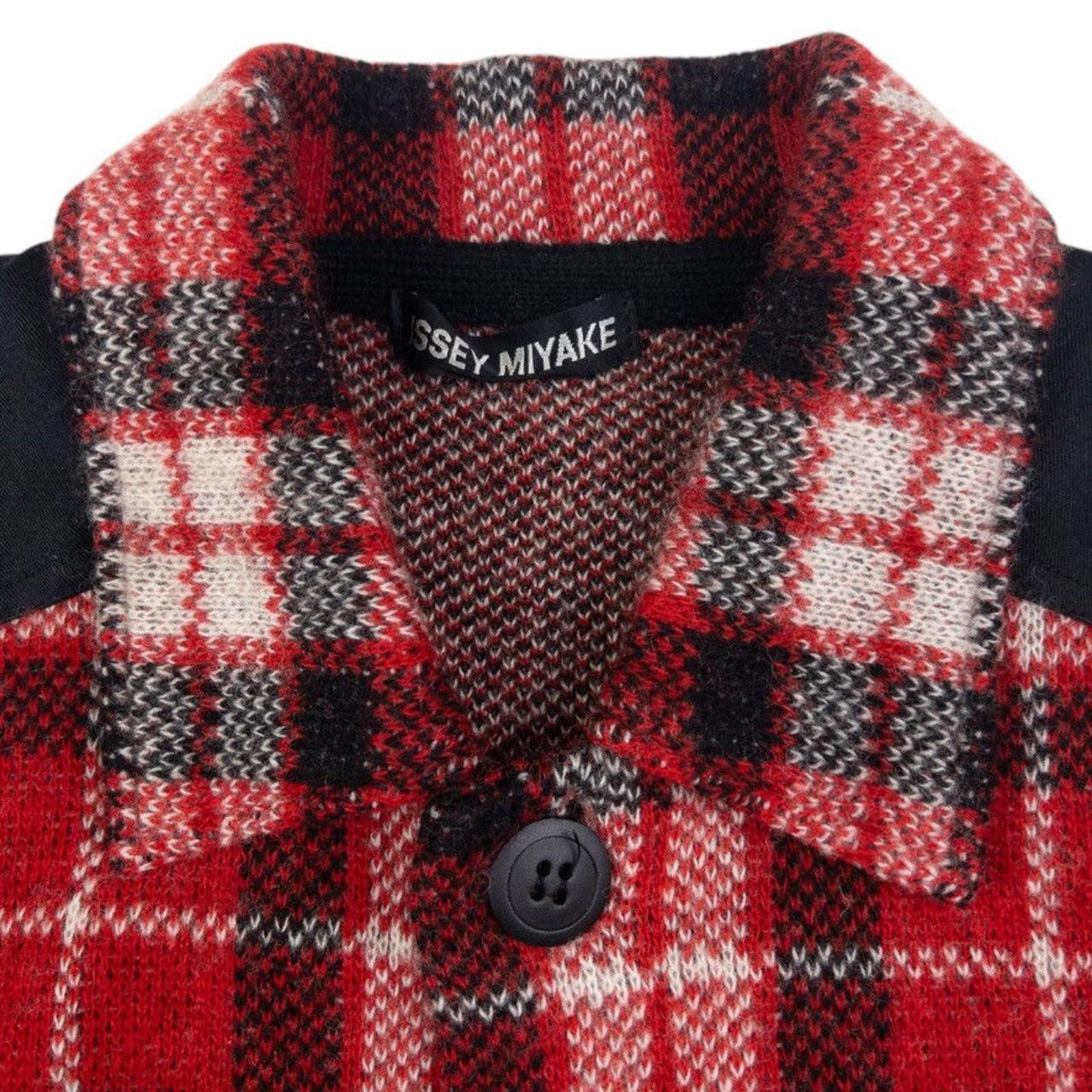 Issey Miyake Vintage Issey Miyake Checkered Wool Jacket Size M Size US M / EU 48-50 / 2 - 3 Thumbnail