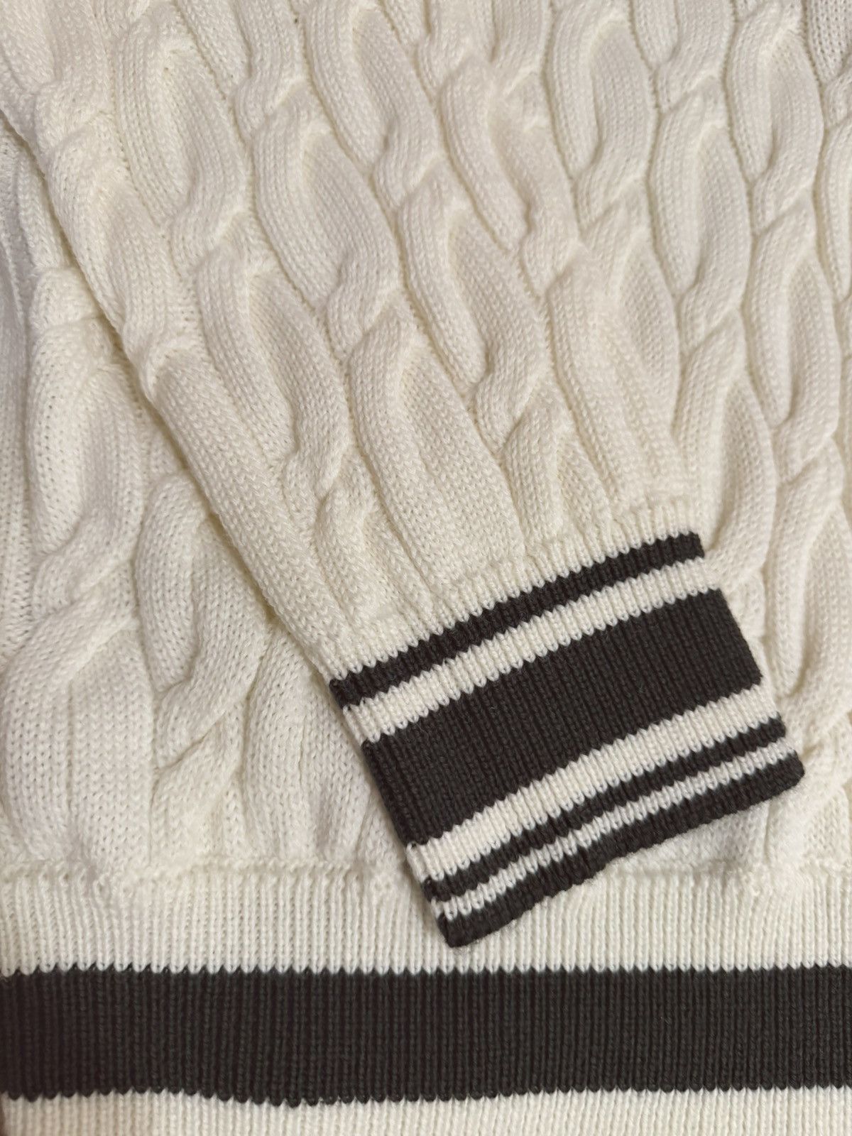 Lacoste Lacoste V-Neck Wool Cable Knit Striped Sweater Size US L / EU 52-54 / 3 - 3 Thumbnail