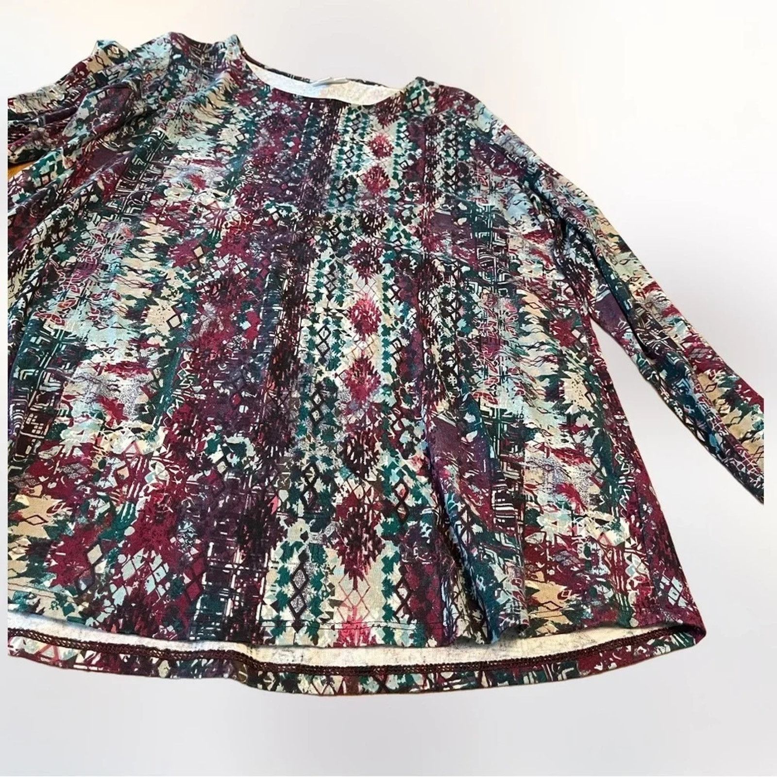 J. Jill Pure Jill long sleeved shirt tail tee, size large. Size L / US 10 / IT 46 - 1 Thumbnail
