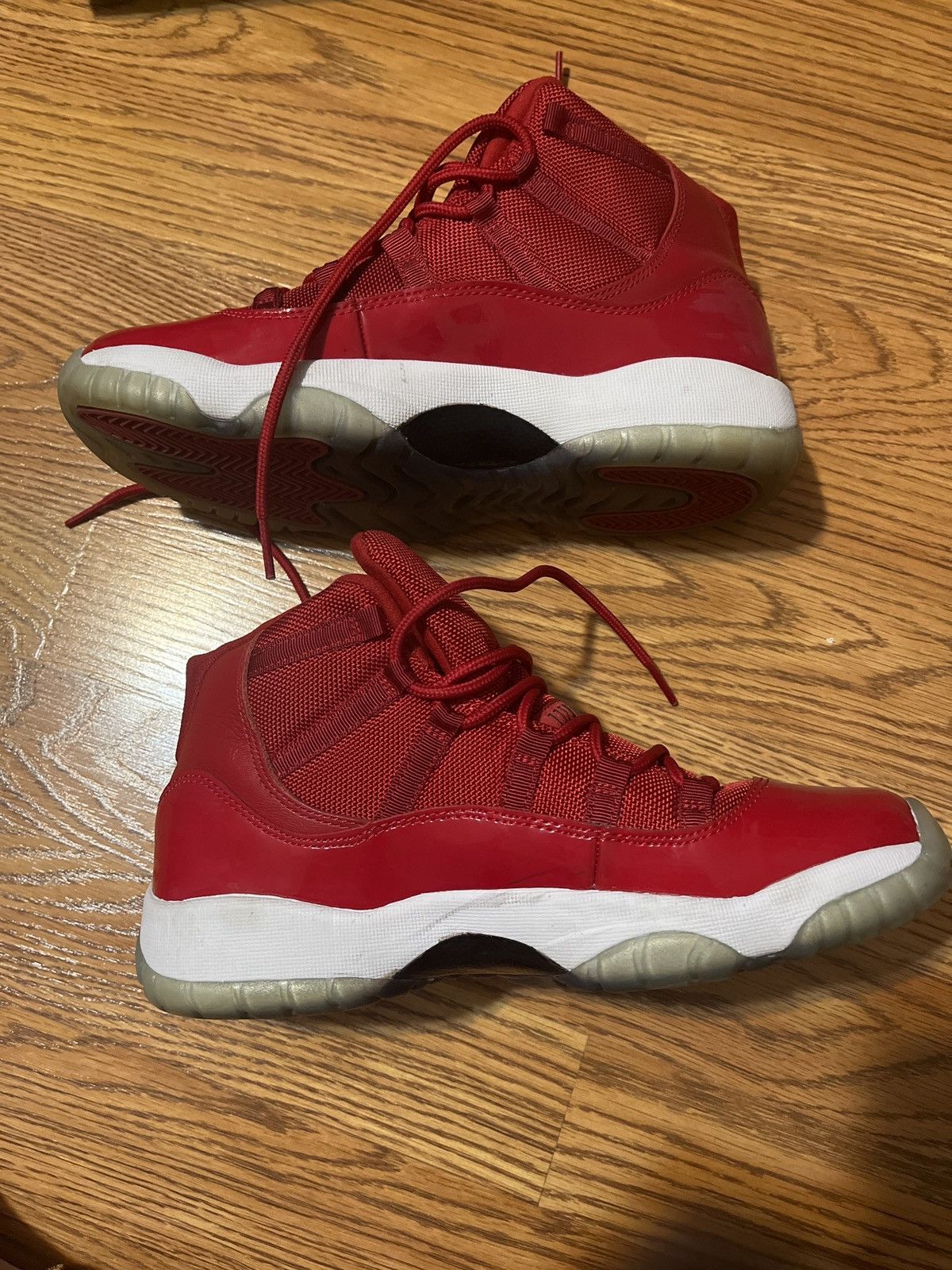 Jordan Brand Air Jordan 11 Retro Size US 7 / EU 40 - 2 Thumbnail