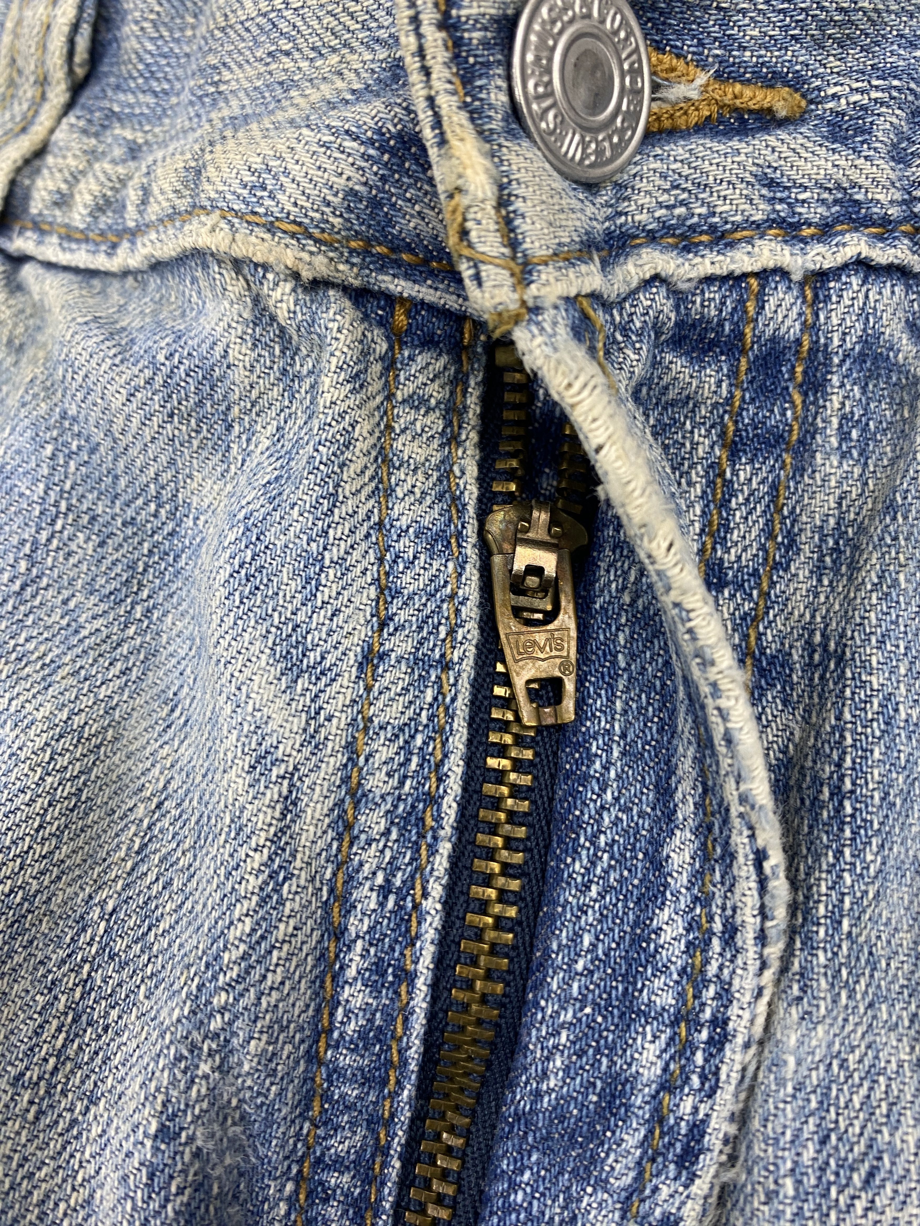 Levi's × Vintage Distressed Vintage Levis 569 Faded Blue Jeans Size US 33 - 14 Thumbnail