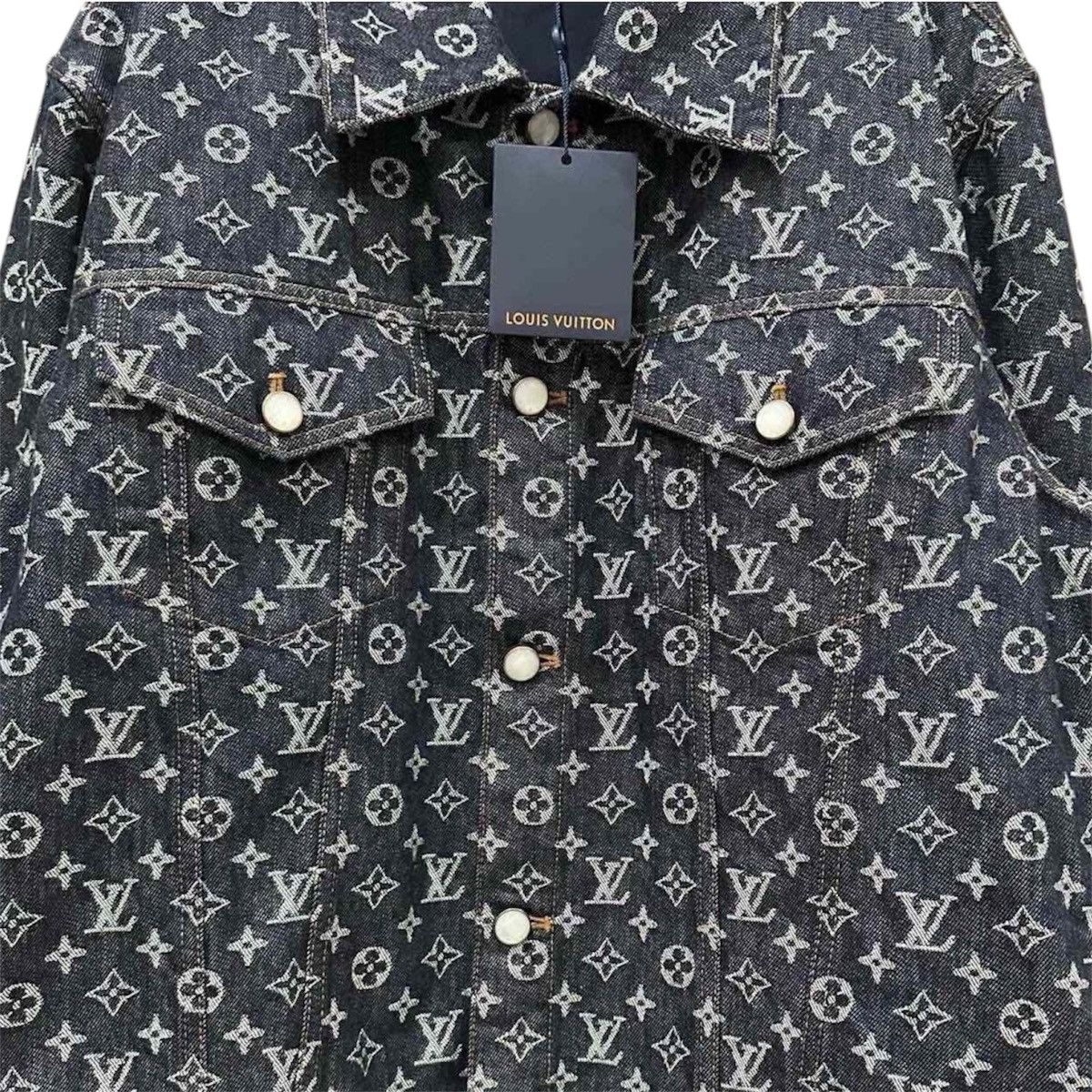 Louis Vuitton Louis Vuitton X Pharrell Williams 48 Monogram Denim Jacket Size US M / EU 48-50 / 2 - 3 Thumbnail