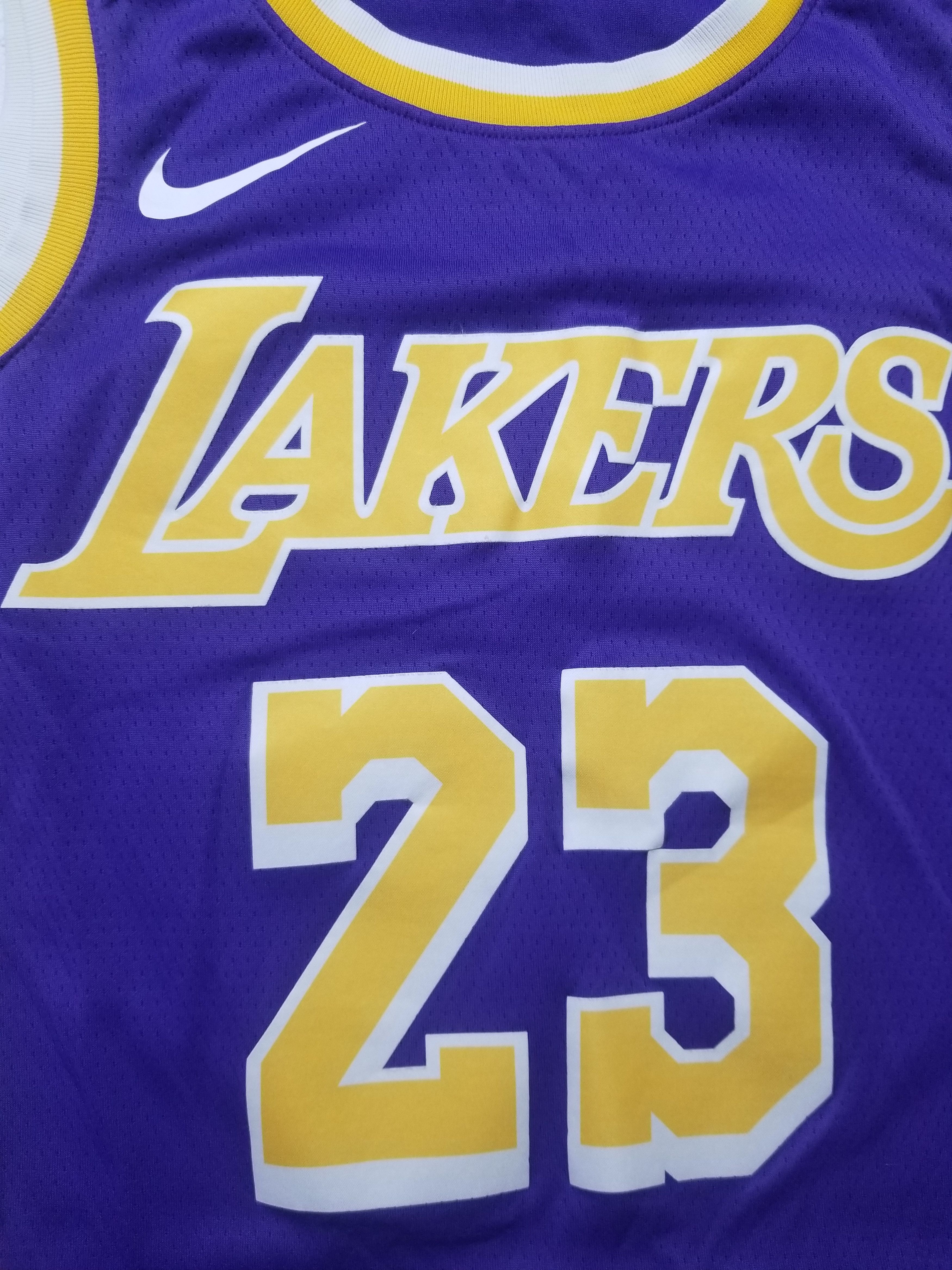 Nike Nike Los Angeles Lakers LeBron James #23 Swingman NBA Jersey Size US M / EU 48-50 / 2 - 12 Thumbnail
