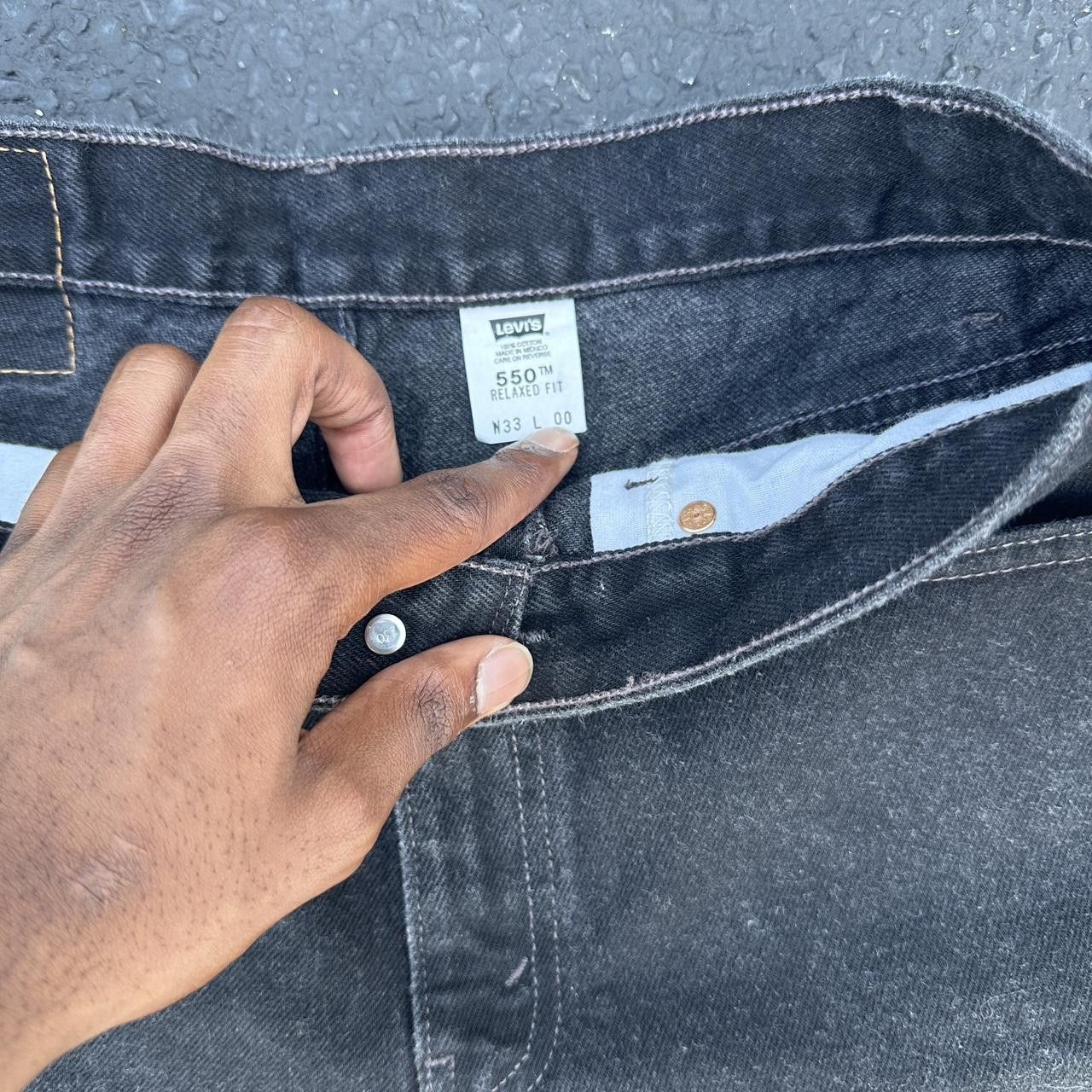 Levi's × Vintage Levi’s 550 Black Denim Baggy Jorts (33x00) Size US 32 / EU 48 - 2 Thumbnail