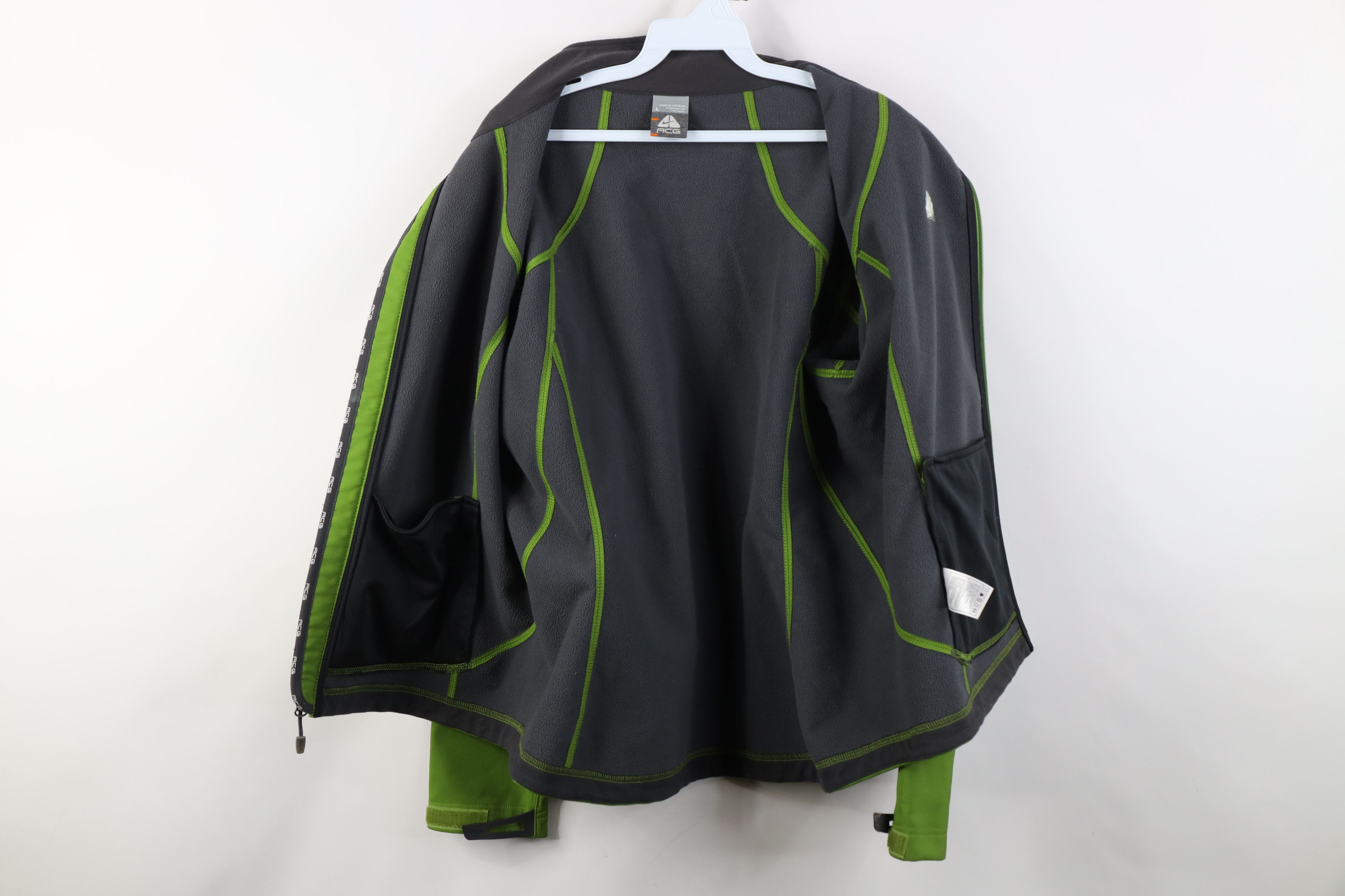 Nike Vintage Y2K Nike ACG Fleece Lined Softshell Jacket Green Size L / US 10 / IT 46 - 11 Thumbnail