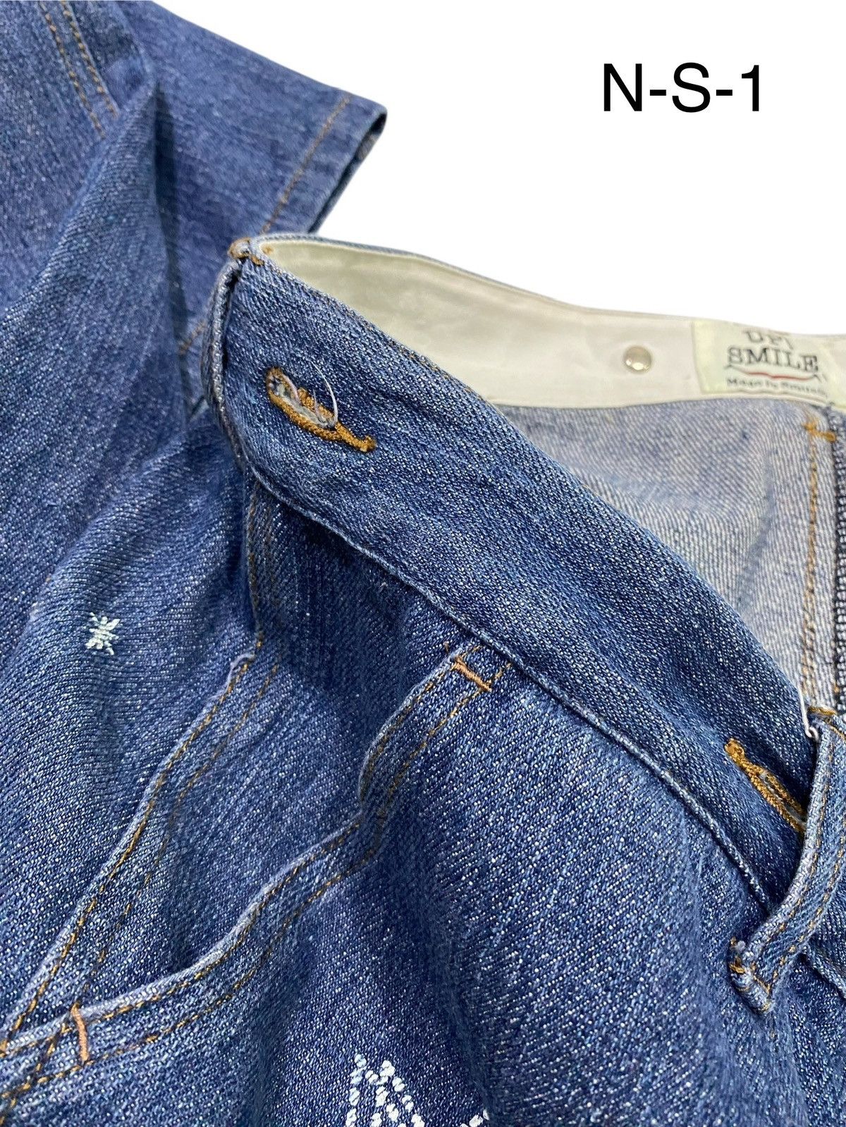 Japanese Brand Japanese Brand X Up Smile painted jeans Size US 34 / EU 50 - 24 Thumbnail