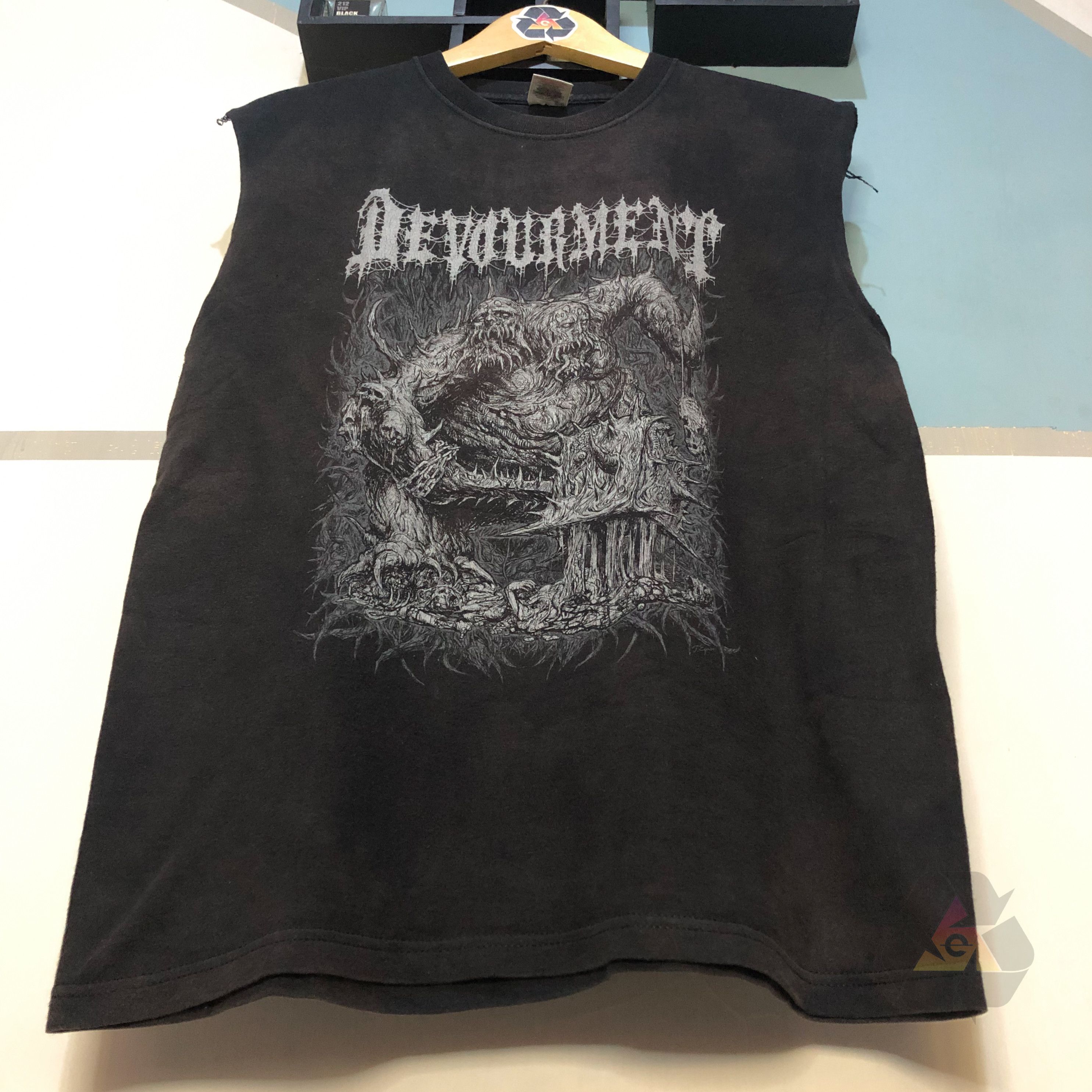 Band Tees Vintage Devourment Crush With Barbarity Sleeveless Band Tee Size US M / EU 48-50 / 2 - 4 Thumbnail