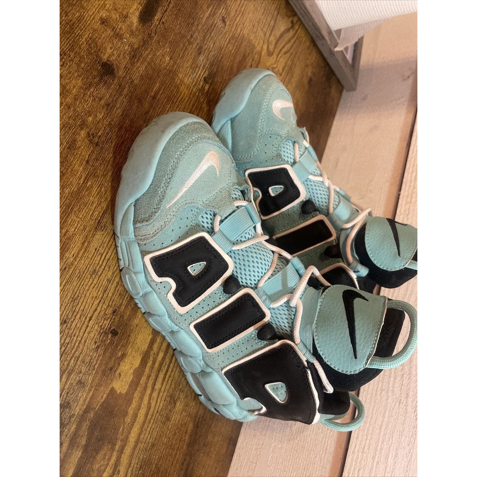 Nike uptempo light aqua