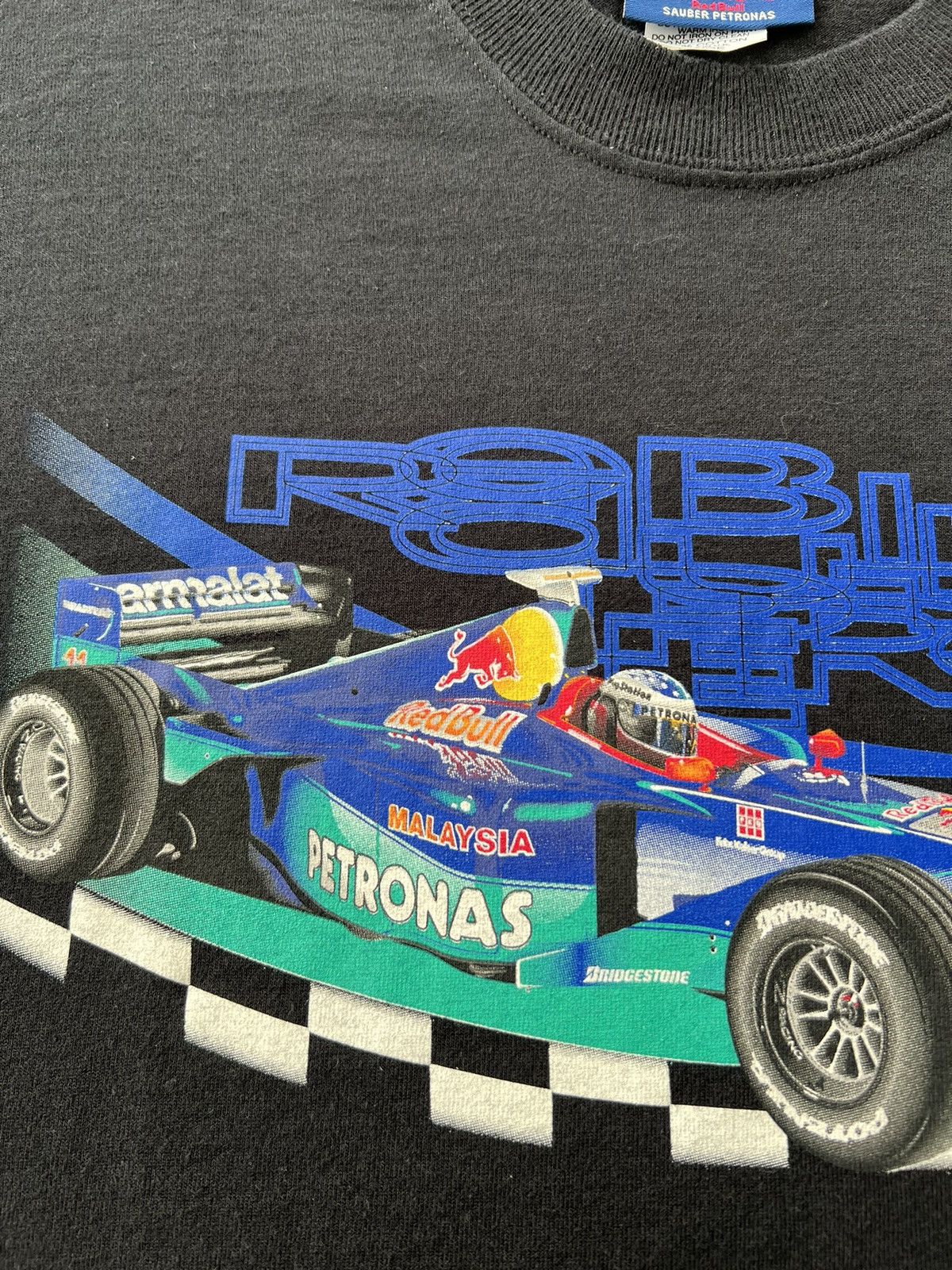 Formula 1 Vintage 90s Red Bull Sauber Petronas C18 F1 Formula 1 Tee Size US L / EU 52-54 / 3 - 5 Thumbnail