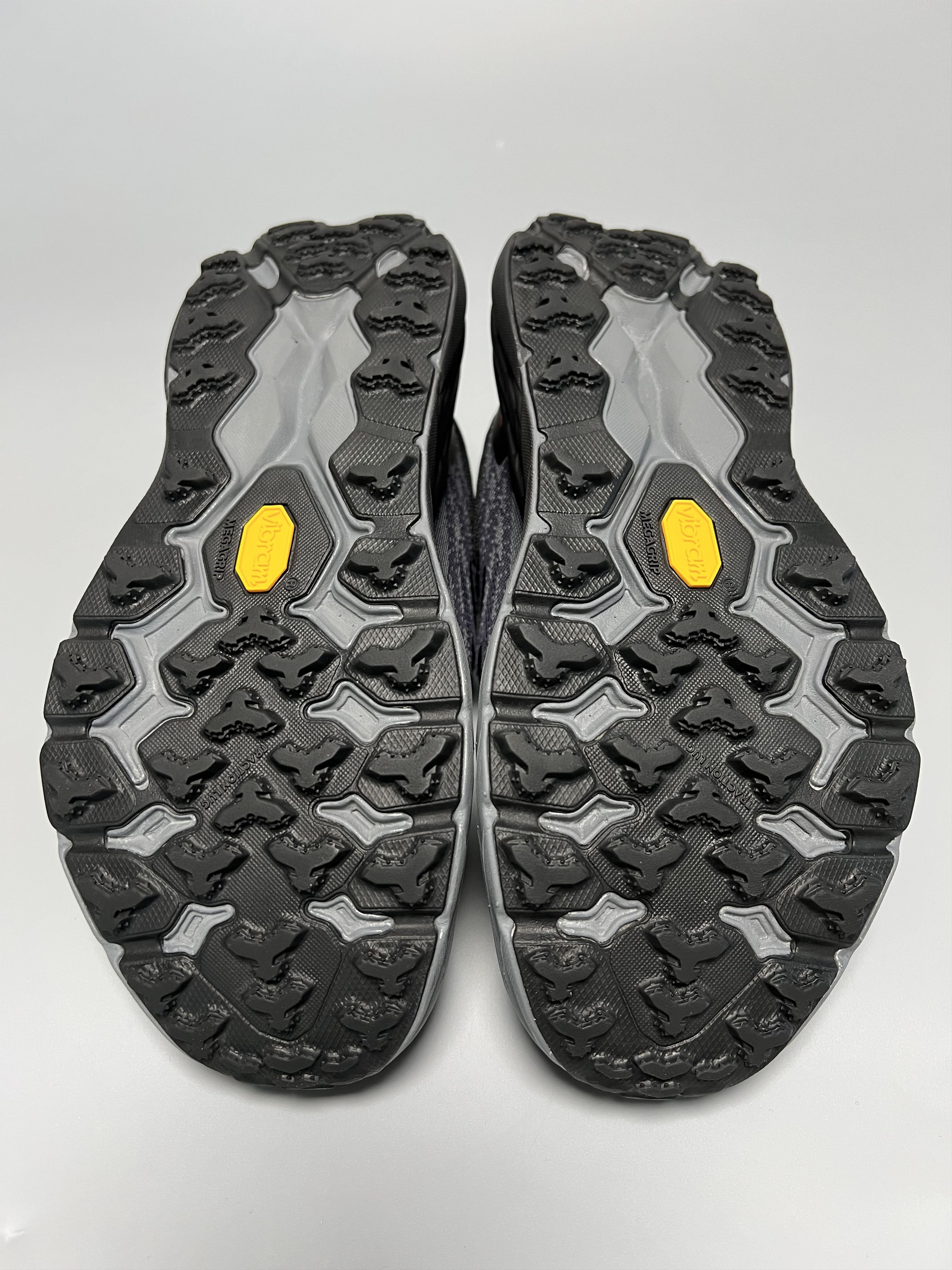 Goretex 6.5B Hoka One One Speedgoat 5 GTX Trail Running Shoes Size US 6.5 / IT 36.5 - 14 Thumbnail