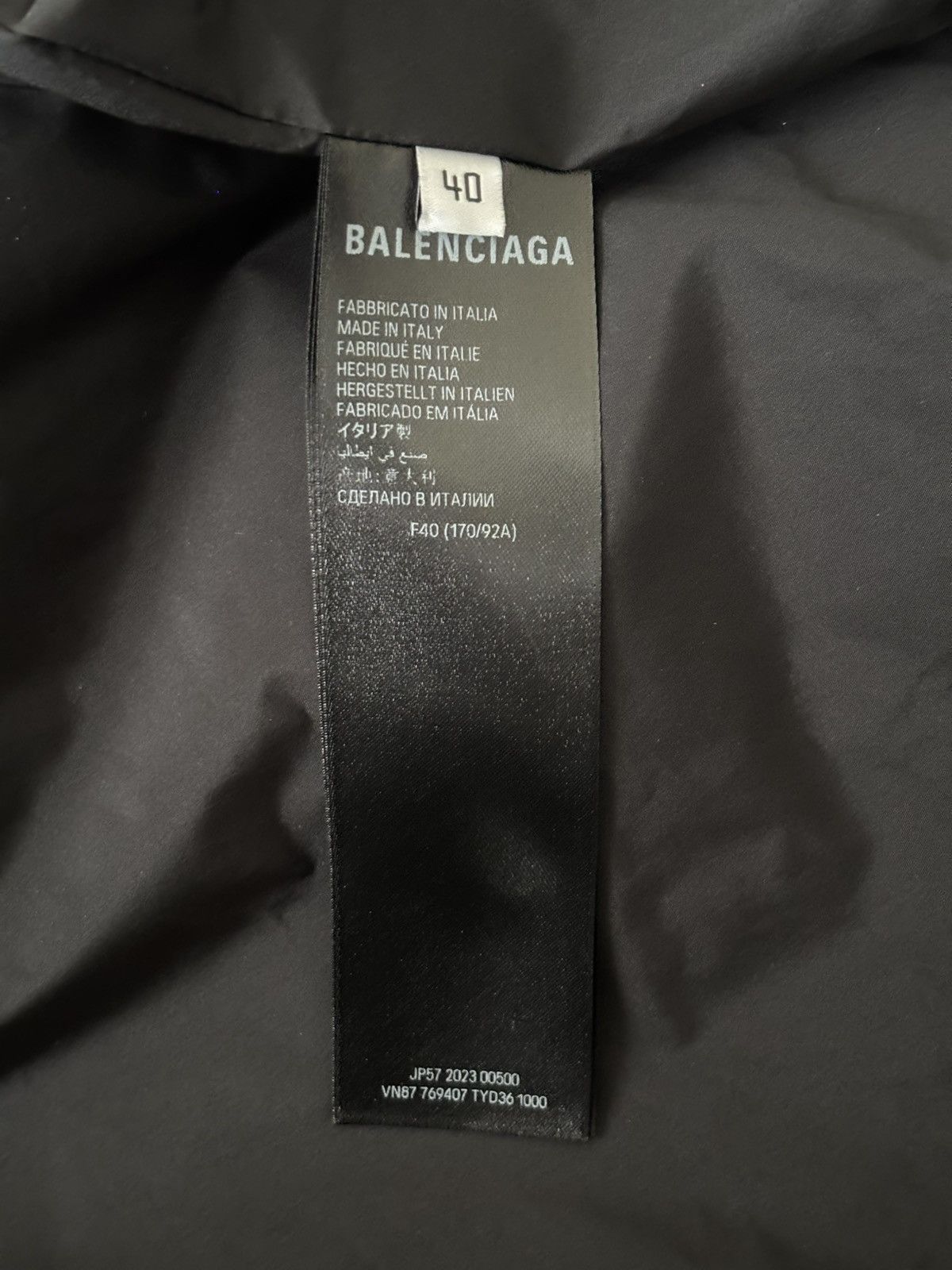 Balenciaga Balenciaga C Shape Puffer Size US XL / EU 56 / 4 - 5 Thumbnail
