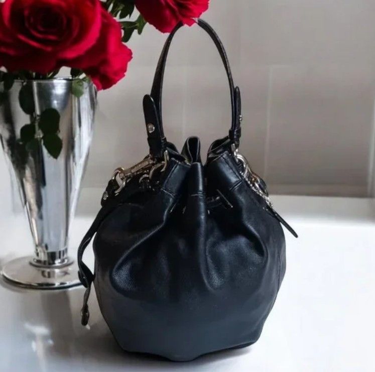 Coach Coach Mia Black Drawstring Bucket Bag 14601 | Black Size ONE SIZE - 1 Thumbnail