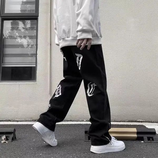 Japanese Brand Black retro embroidered straight leg loose fit jeans Size US 32 / EU 48 - 2 Thumbnail