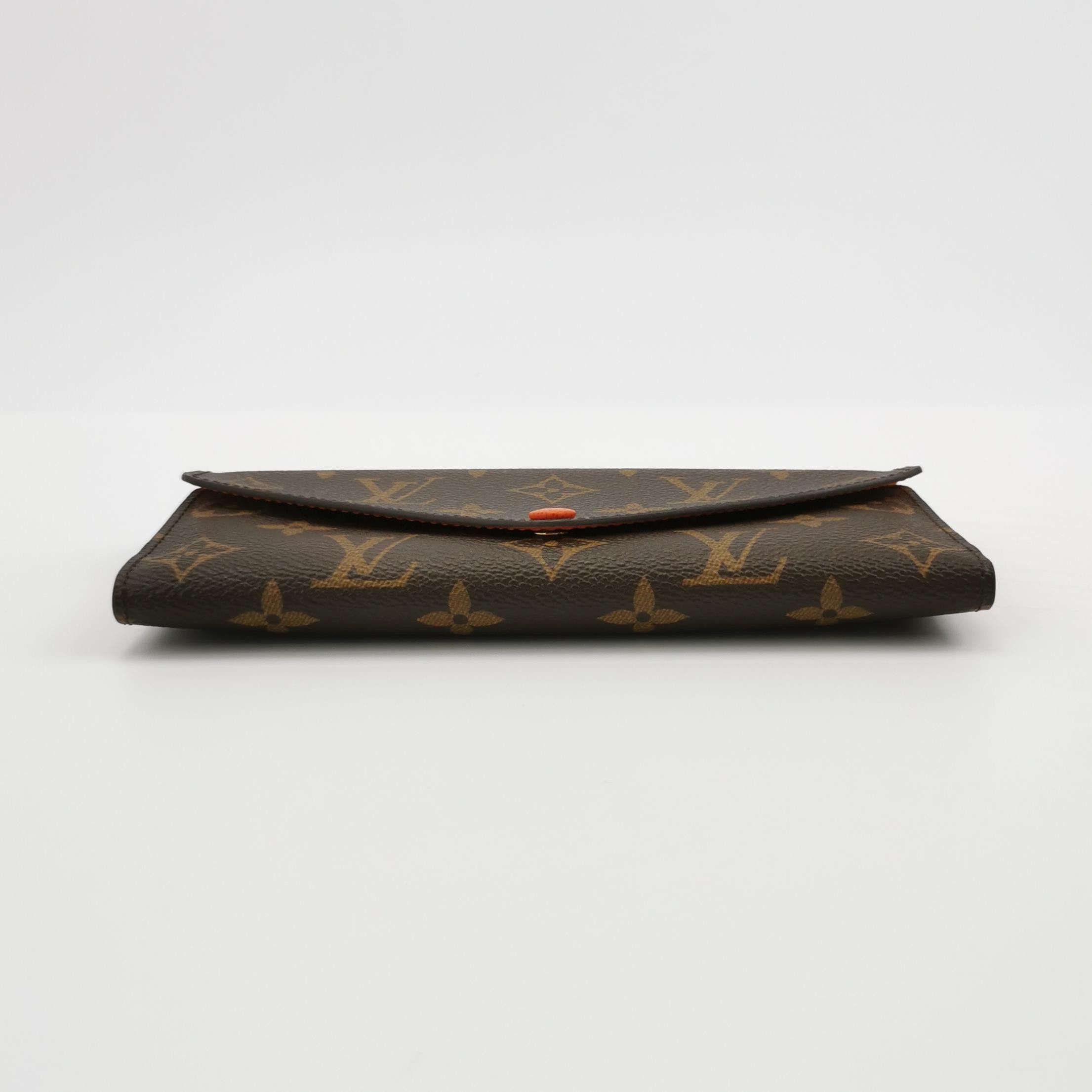 Louis Vuitton Louis Vuitton (LV) Josephine monogram snap button bag walle Size ONE SIZE - 4 Thumbnail