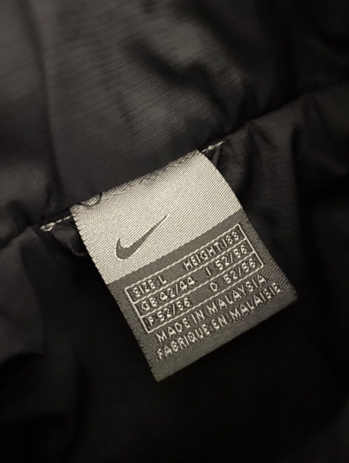 Nike × Vintage Nike Vintage Y2K Nylon Track Jacket Size US L / EU 52-54 / 3 - 5 Thumbnail