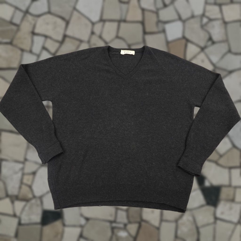 Vintage VINTAGE TALA Wool Sweater Men’s Large Gray V-Neck Pullover Made in Ireland Outdoor Casual Size US L / EU 52-54 / 3 - 1 Thumbnail