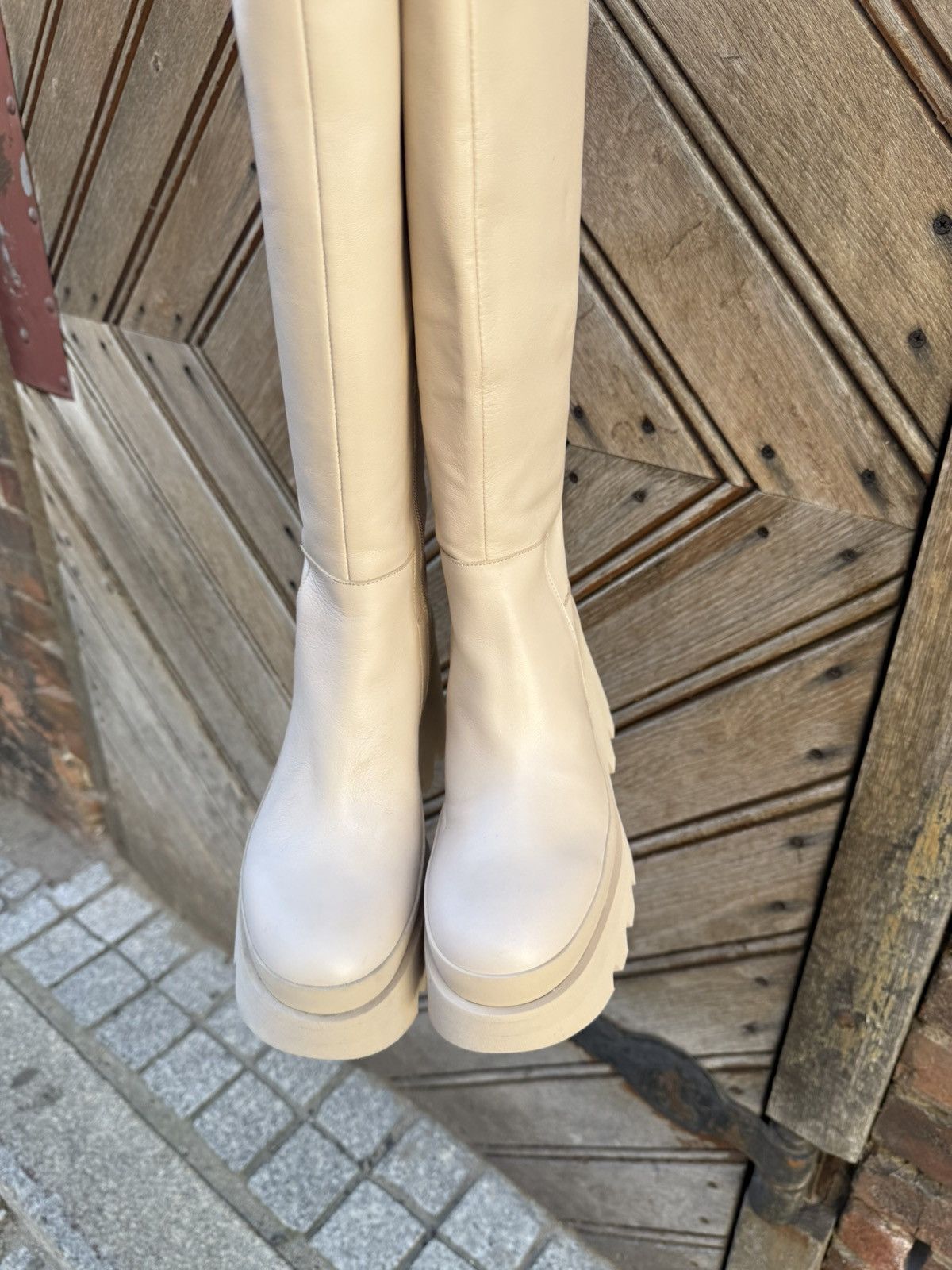 Paloma Bercelo Beige leather wedge boots size 38 Size US 7.5 / IT 37.5 - 5 Thumbnail