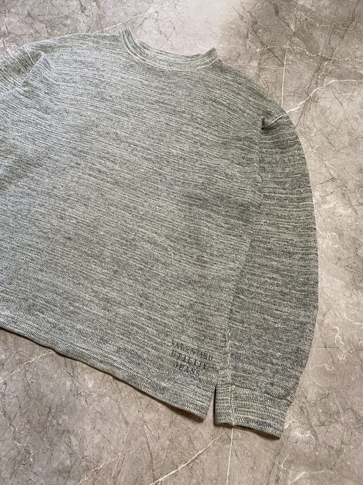 Valentino × Vintage Vintage Valentino Sweater Made In Italy Size US L / EU 52-54 / 3 - 3 Thumbnail