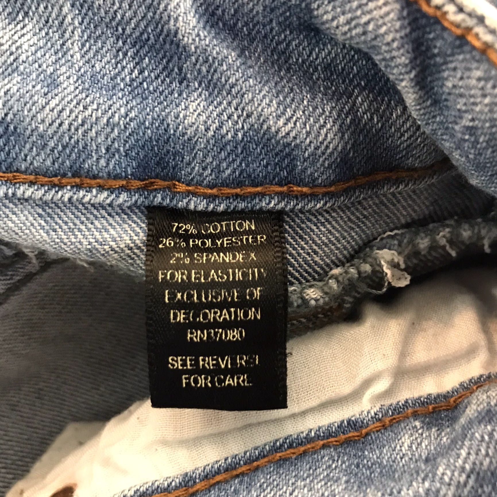 Vintage Cato Contemporary Light Wash Distressed Cropped Jeans Women Size 12 Size 34" / US 12 / IT 48 - 4 Thumbnail
