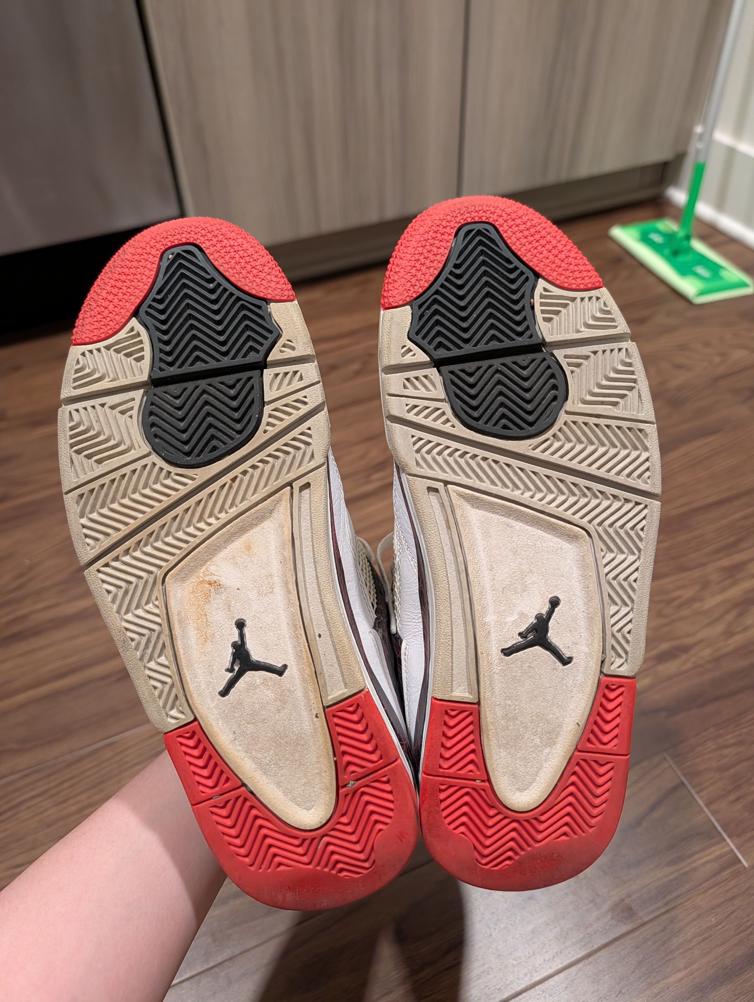Jordan Brand Air Jordan 4 white and red Size US 8 / EU 41 - 5 Thumbnail