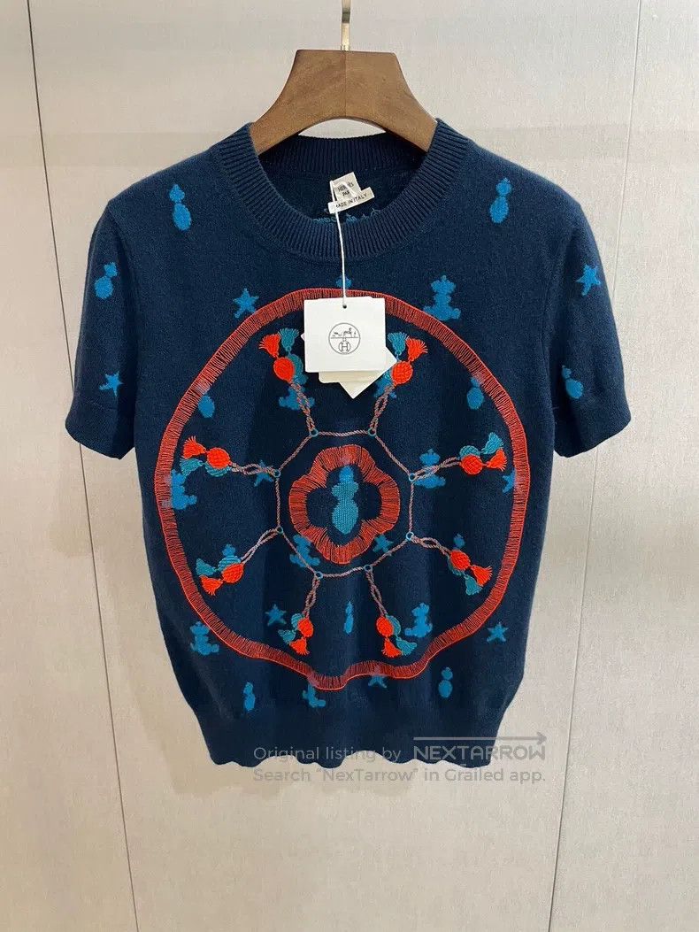 Hermes Hermes Embroidered Cashmere Sweater Size XS / US 0-2 / IT 36-38 - 1 Thumbnail