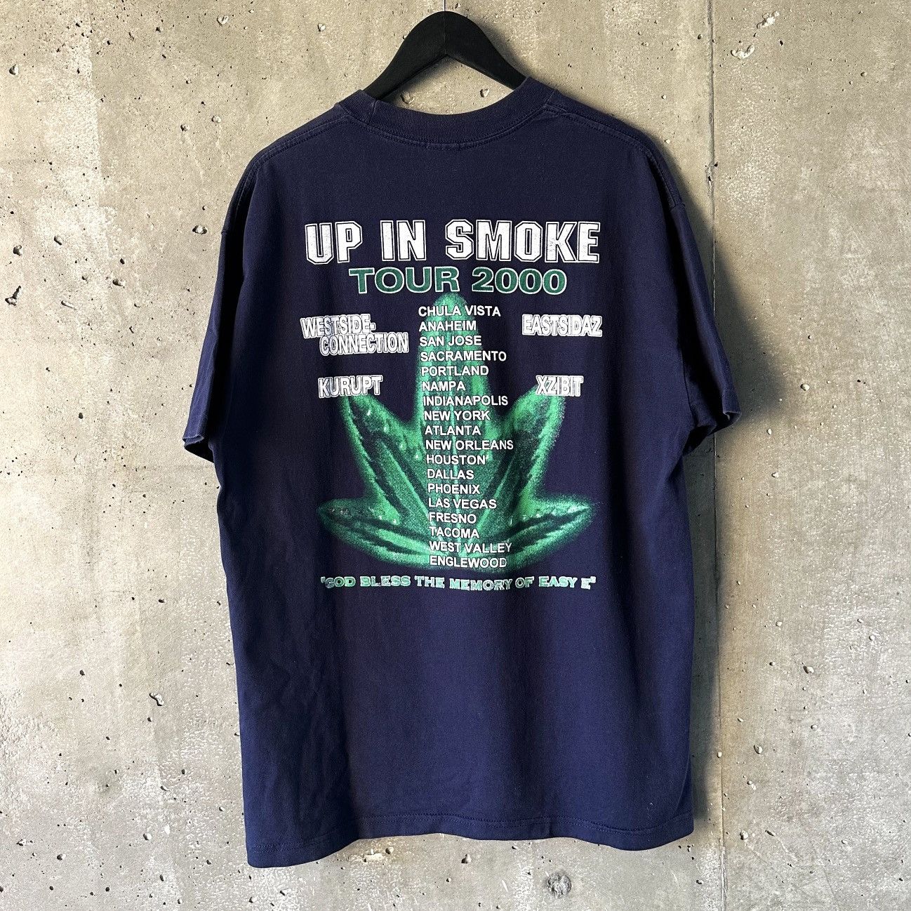 Rap Tees 2000’s UP IN SMOKE Tour T-Shirt Size US XL / EU 56 / 4 - 5 Thumbnail