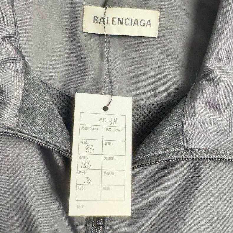Balenciaga Balenciaga size 38 Hot style denim patchwork assault jacke Size US XS / EU 42 / 0 - 2 Thumbnail