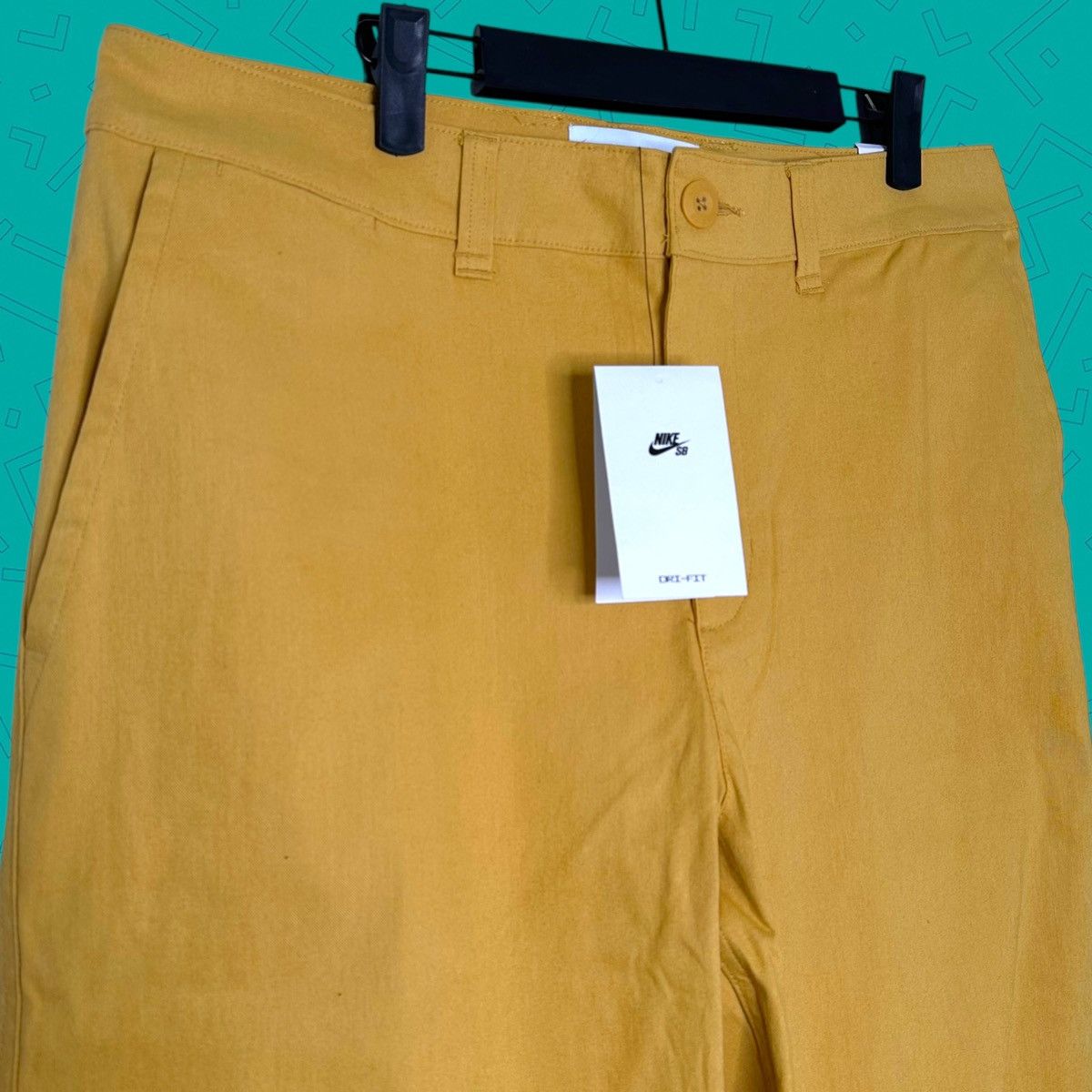 Nike SB NWT Nike SB Baggy Chino Pants Size US 34 / EU 50 - 1 Thumbnail