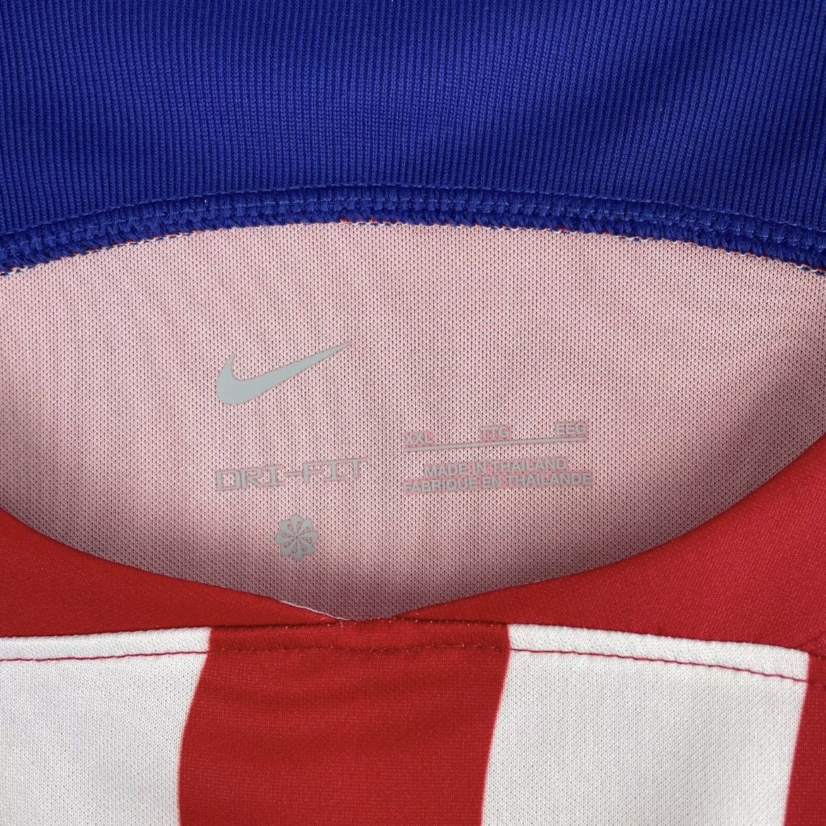 Nike Atletico Madrid Nike Home Jersey Shirt Men 2022/2023 sz XXL Size US XXL / EU 58 / 5 - 3 Thumbnail