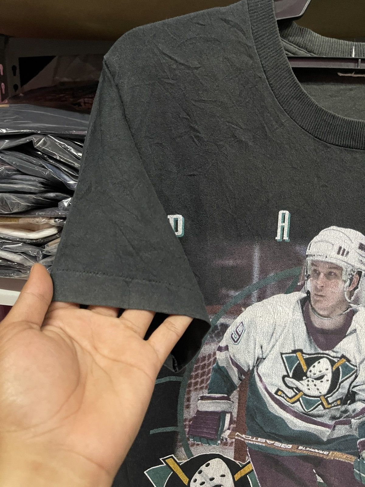 NHL × Vintage Vintage NHL Paul Hariya Very Rare🔥🔥🔥 Size US M / EU 48-50 / 2 - 9 Thumbnail