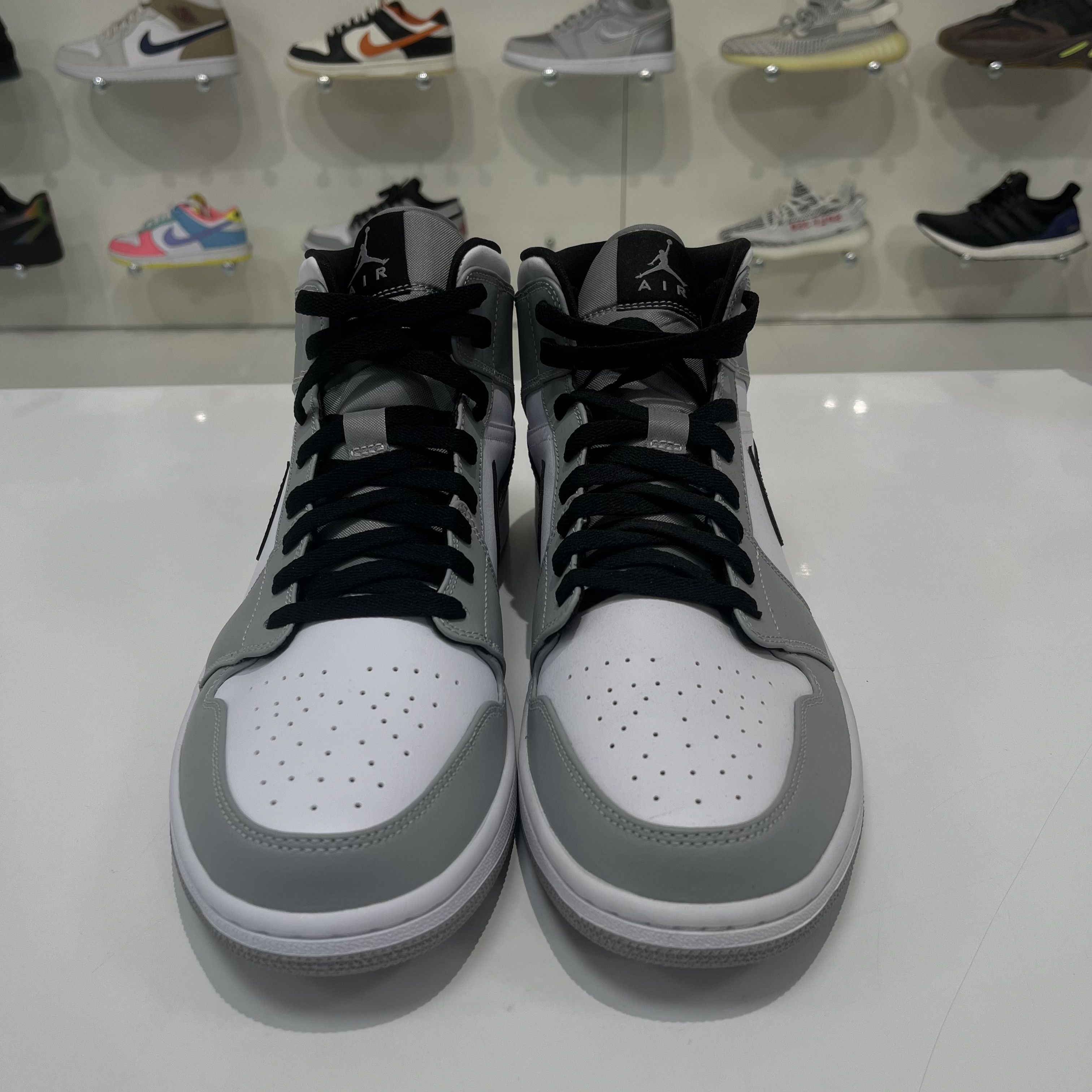 Nike Air Jordan 1 Mid Light Smoke Grey Size US 11.5 / EU 44-45 - 5 Thumbnail
