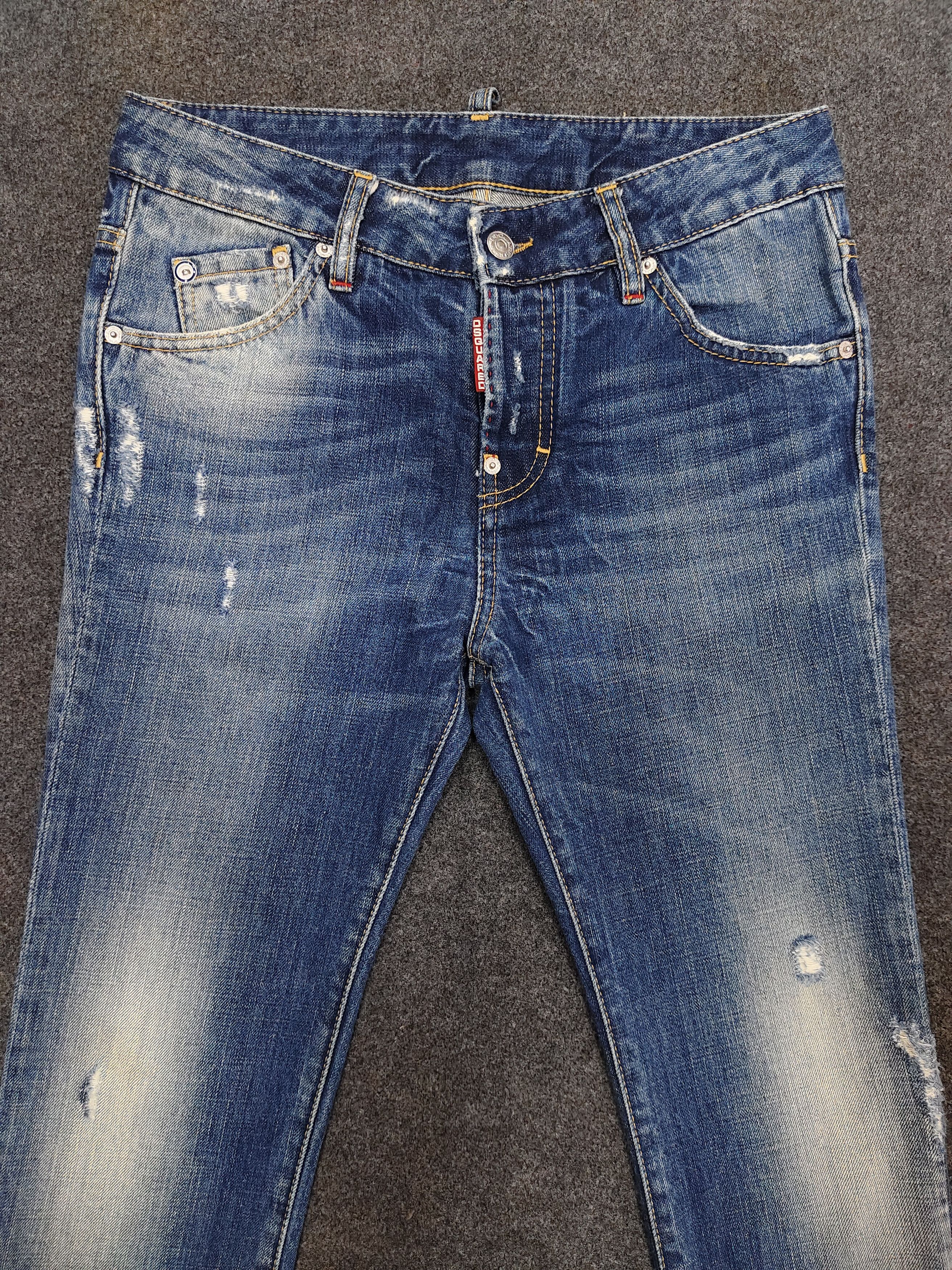 Dsquared2 🇨🇦 Dsquared2 Leather Pacth Font Distressed Cropped Jeans Size 30" / US 8 / IT 44 - 2 Thumbnail