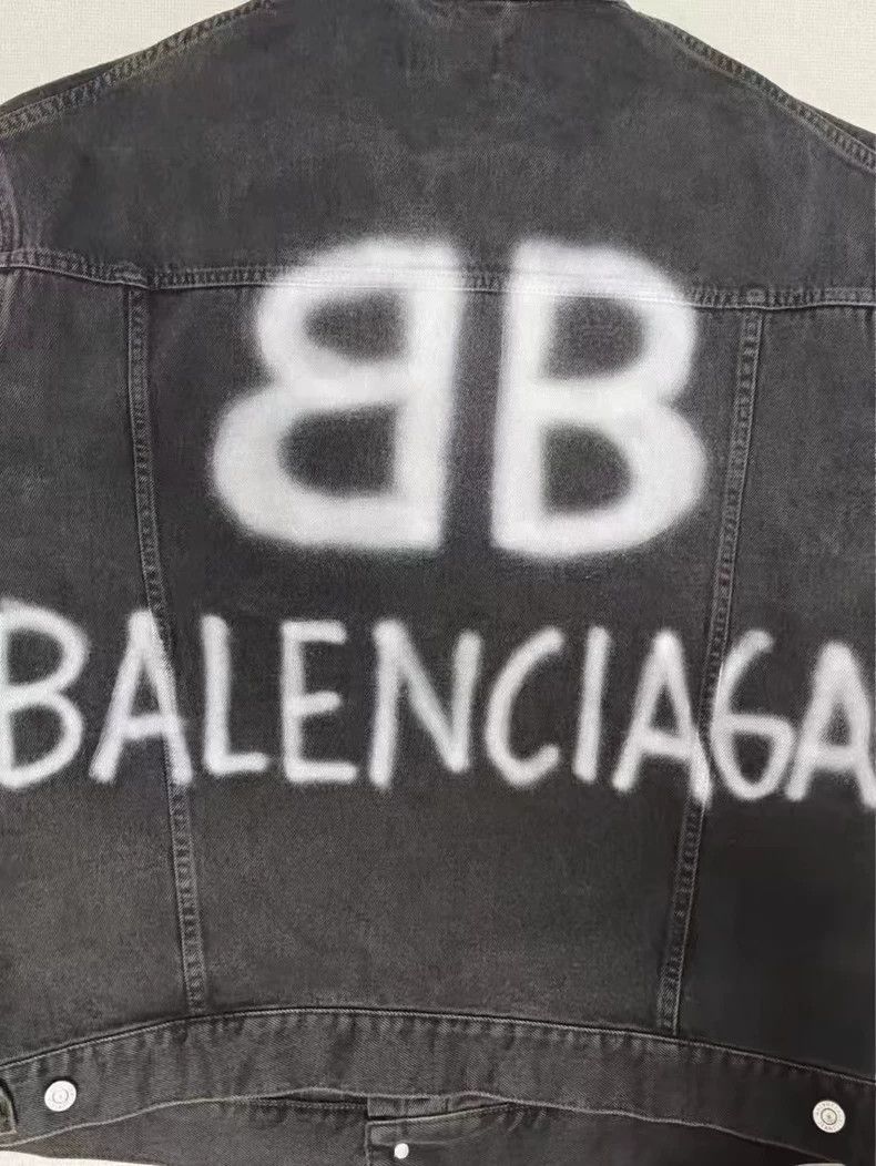 Balenciaga Balenciaga 22ss spray painted graffiti double B night light Size US XS / EU 42 / 0 - 3 Thumbnail