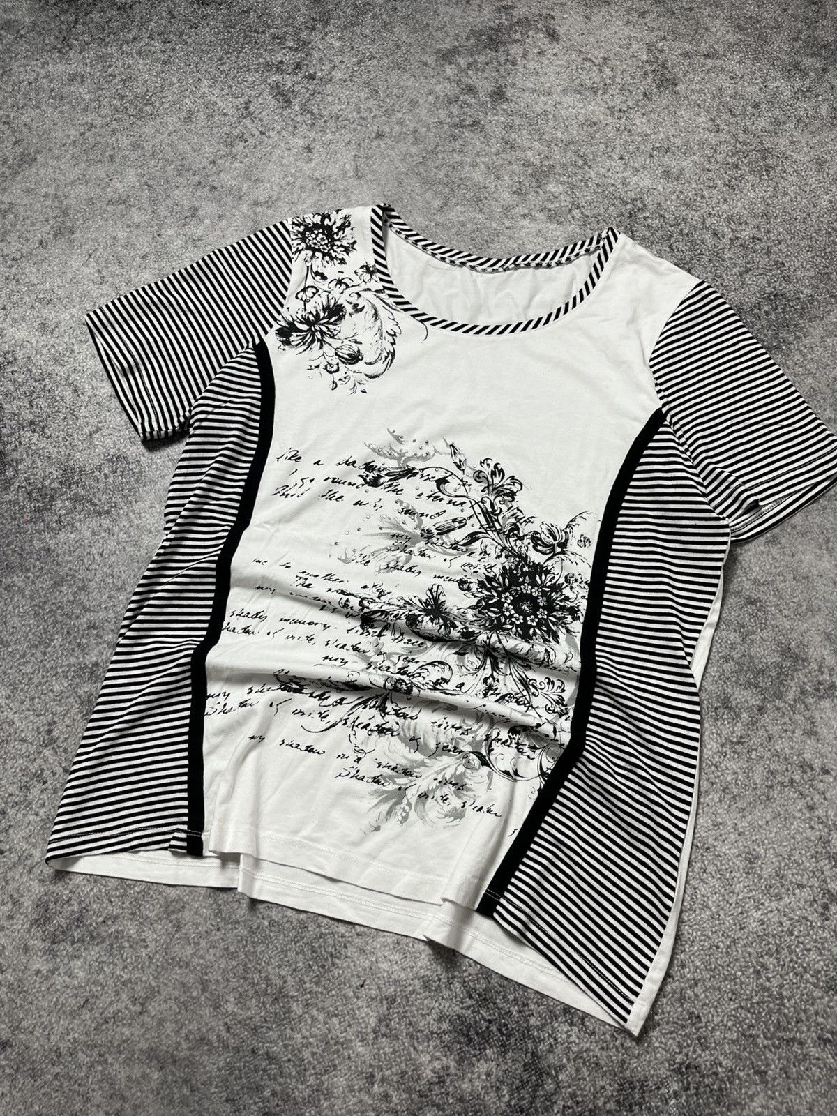 Hysteric Glamour 🔥00'S JUNIA WATANABE POEM JAPANESE VIBE T SHIRT FLOWER TEE Size L / US 10 / IT 46 - 7 Thumbnail