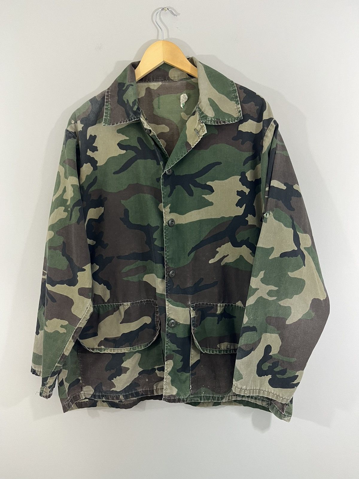 Vintage Thrashed Camo Print Military Army Overshirt Jacket Size US XL / EU 56 / 4 - 1 Thumbnail