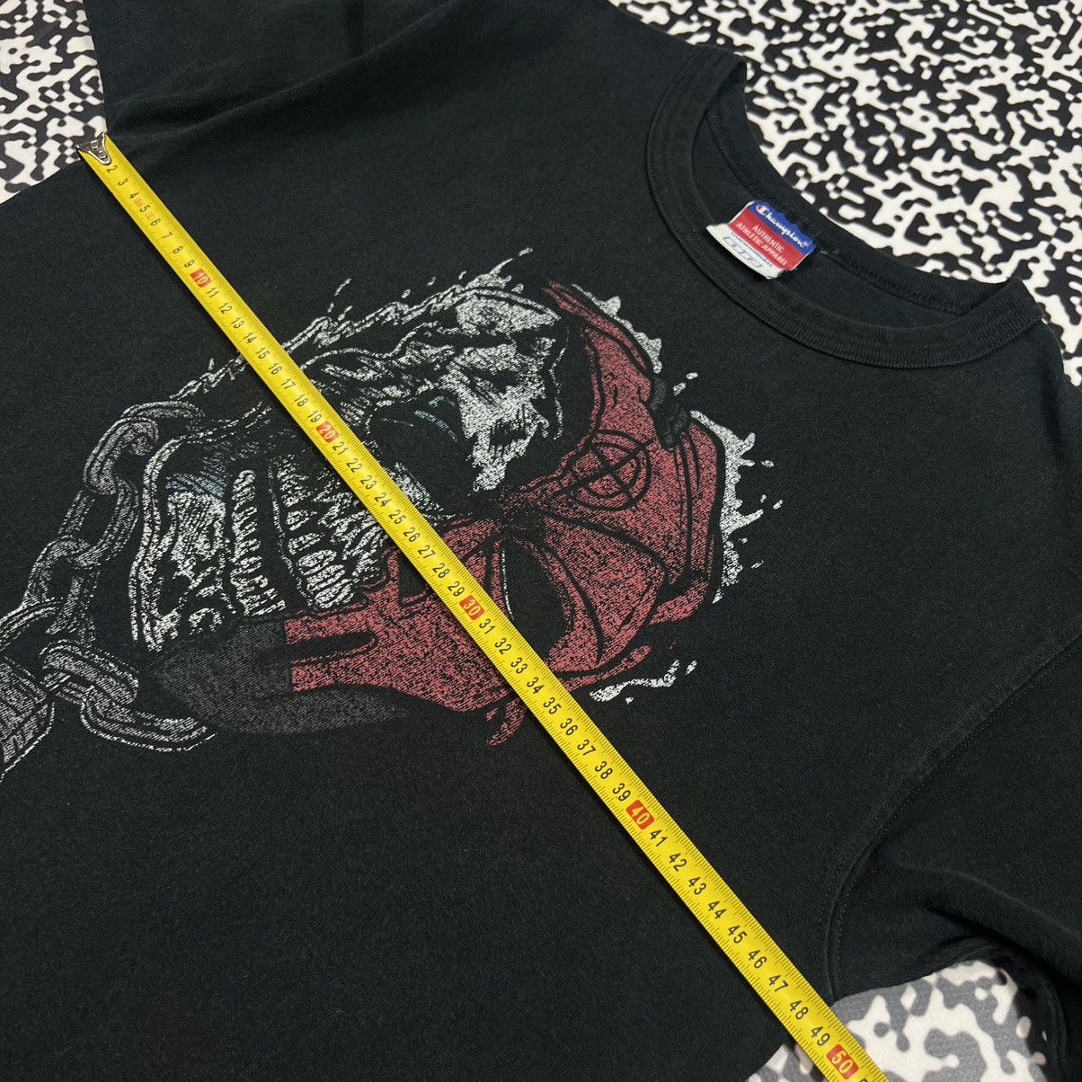 Champion Vintage Y2K Champion Punisher Skull Logo Faded Boxy T-shirt Size US S / EU 44-46 / 1 - 11 Thumbnail
