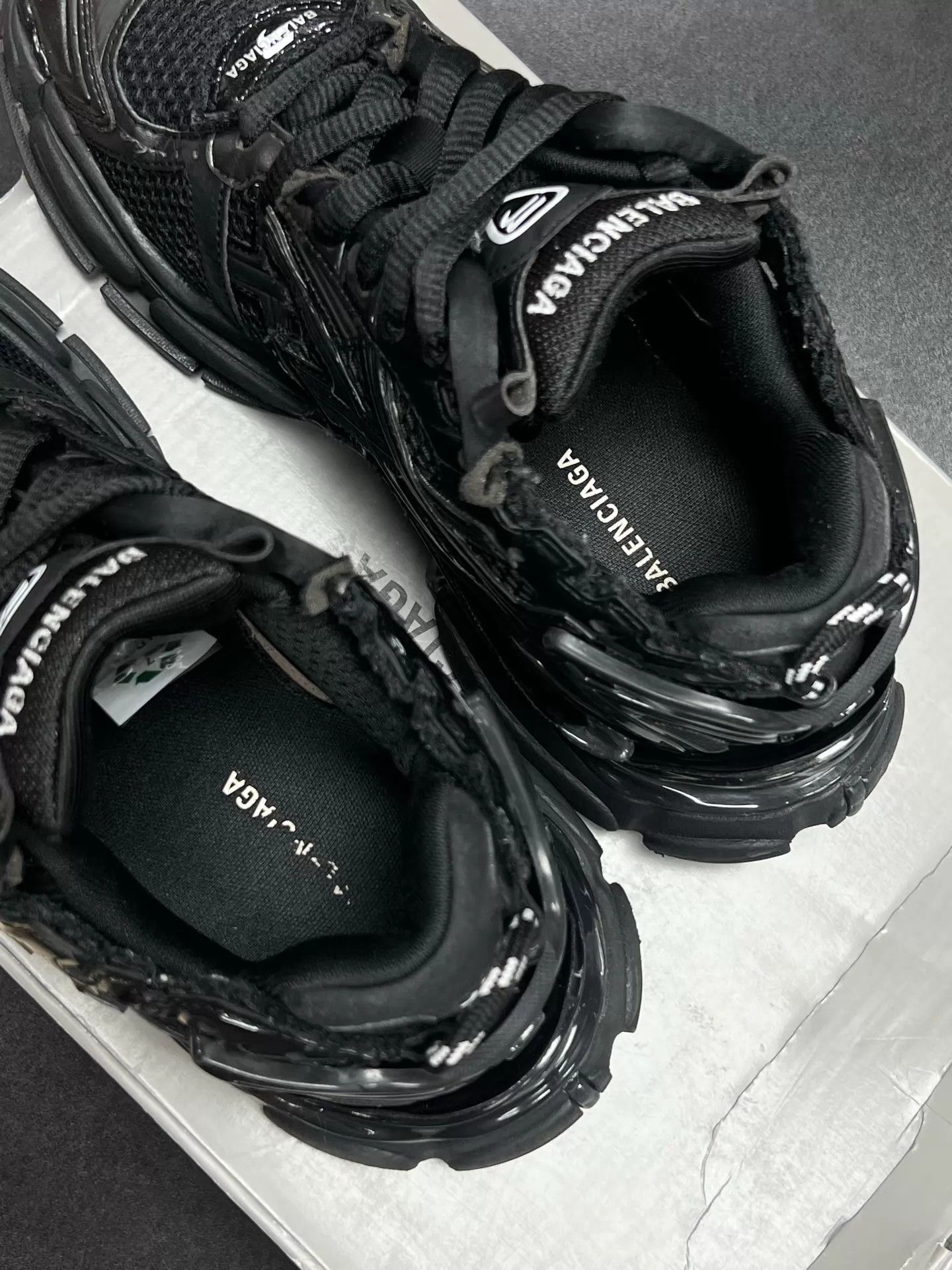 Balenciaga Balenciaga Runner Black 39 Size US 8.5 / IT 38.5 - 3 Thumbnail