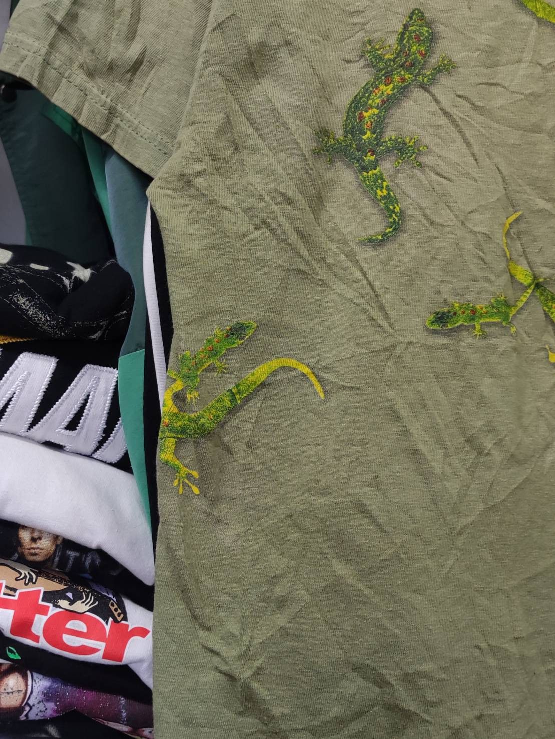 Vintage Vtg 90's Geckos All Over Print Animal T-Shirt Size US M / EU 48-50 / 2 - 11 Thumbnail
