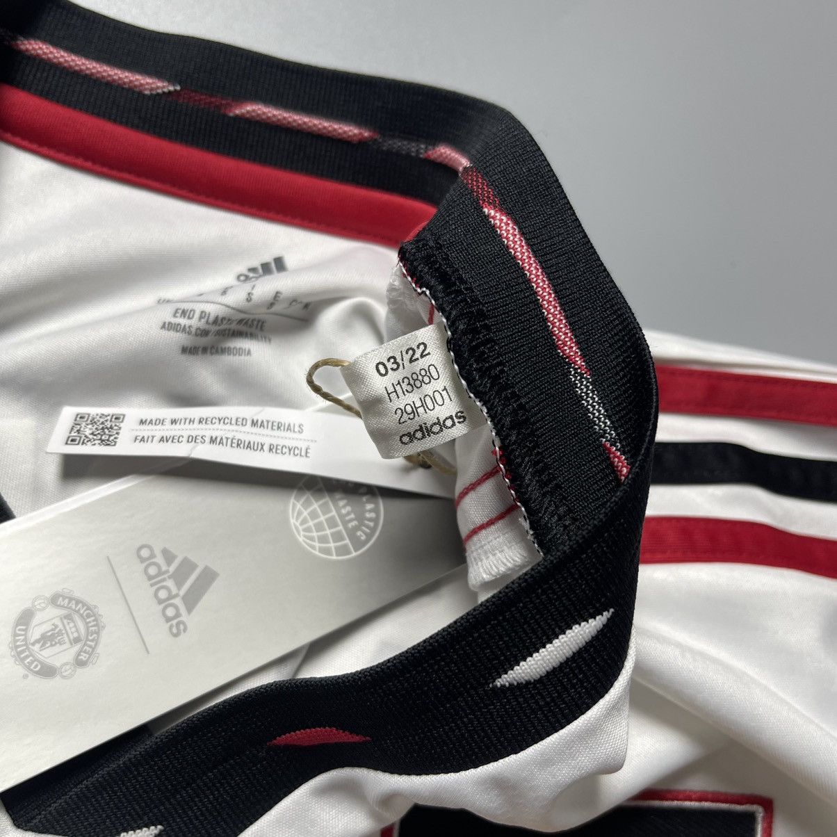 Adidas MAN UNITED ADIDAS 2022/2023 SOCCER AWAY JERSEY #93 MAINOO Size US S / EU 44-46 / 1 - 6 Thumbnail